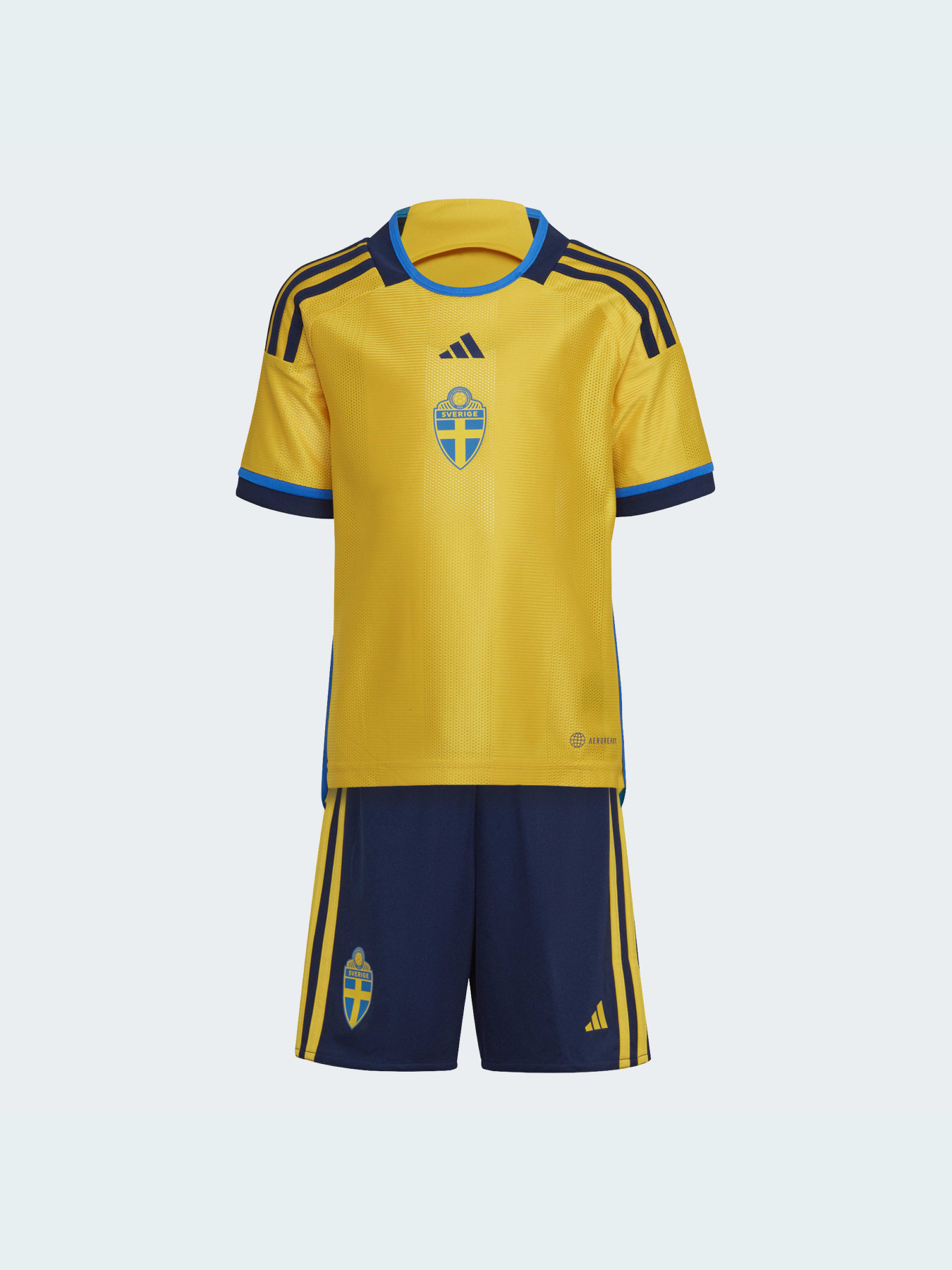 Спортивный костюм Adidas модель HE6625 Спортивный костюм Adidas модель HE6625 Фото