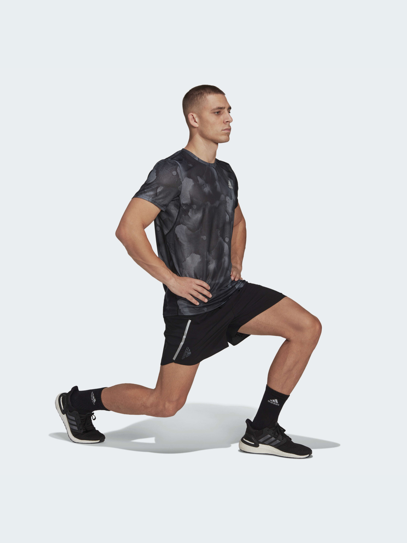 Спортивная футболка Adidas модель HA6542 Спортивная футболка Adidas модель HA6542 Фото