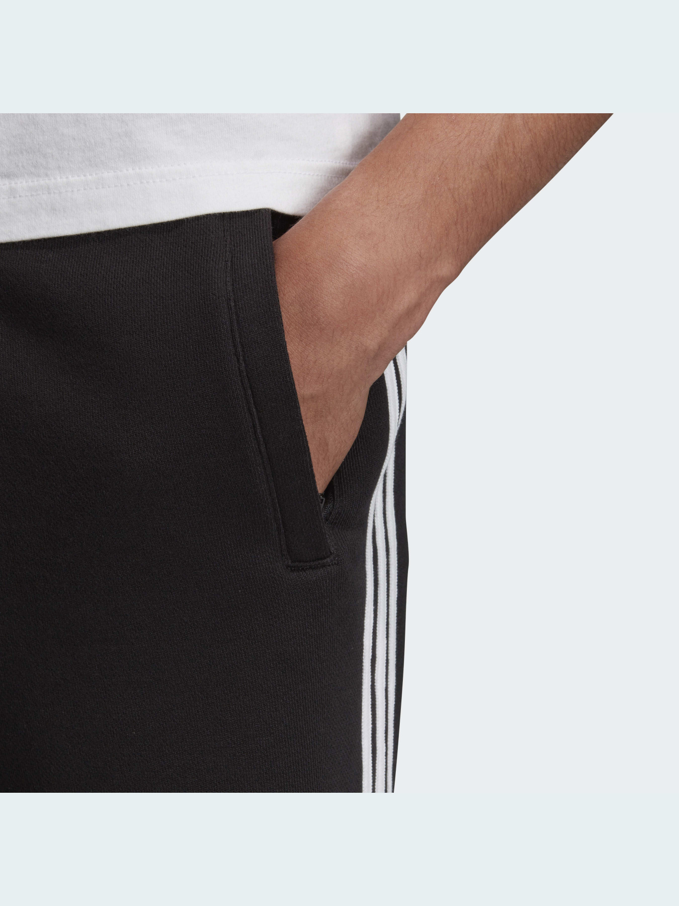 Повседневные шорты Adidas Adicolor модель DH5798 Фото