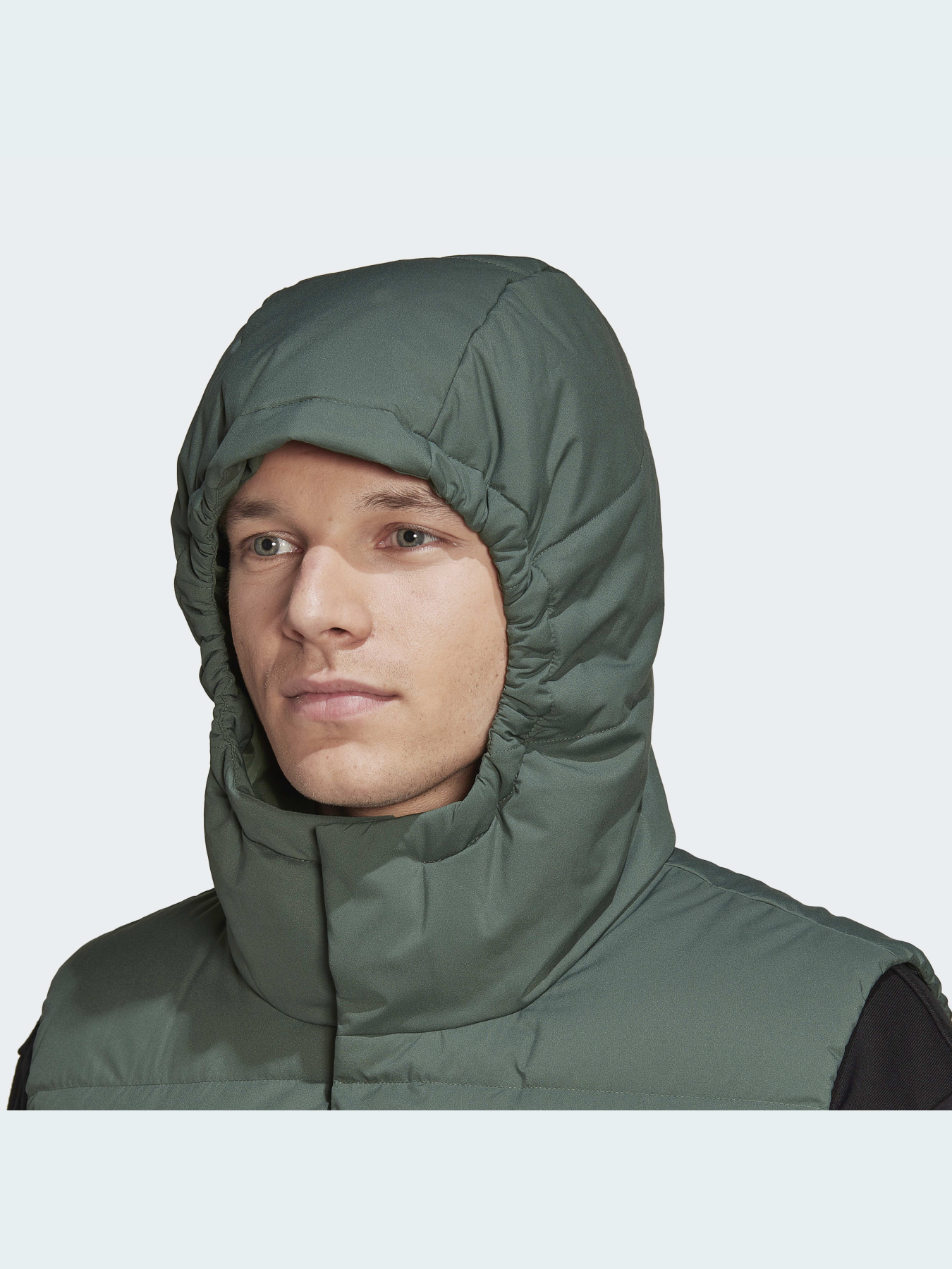 Жилет с утеплителем Adidas модель HG6274 Фото