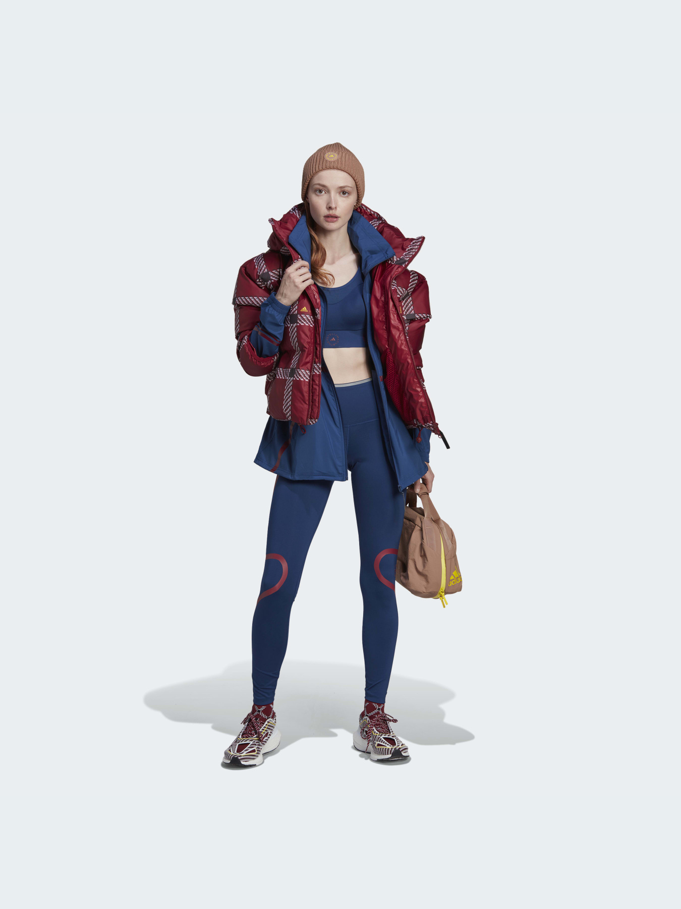 Спортивные леггинсы Adidas модель HI6137 Спортивные леггинсы Adidas модель HI6137 Фото