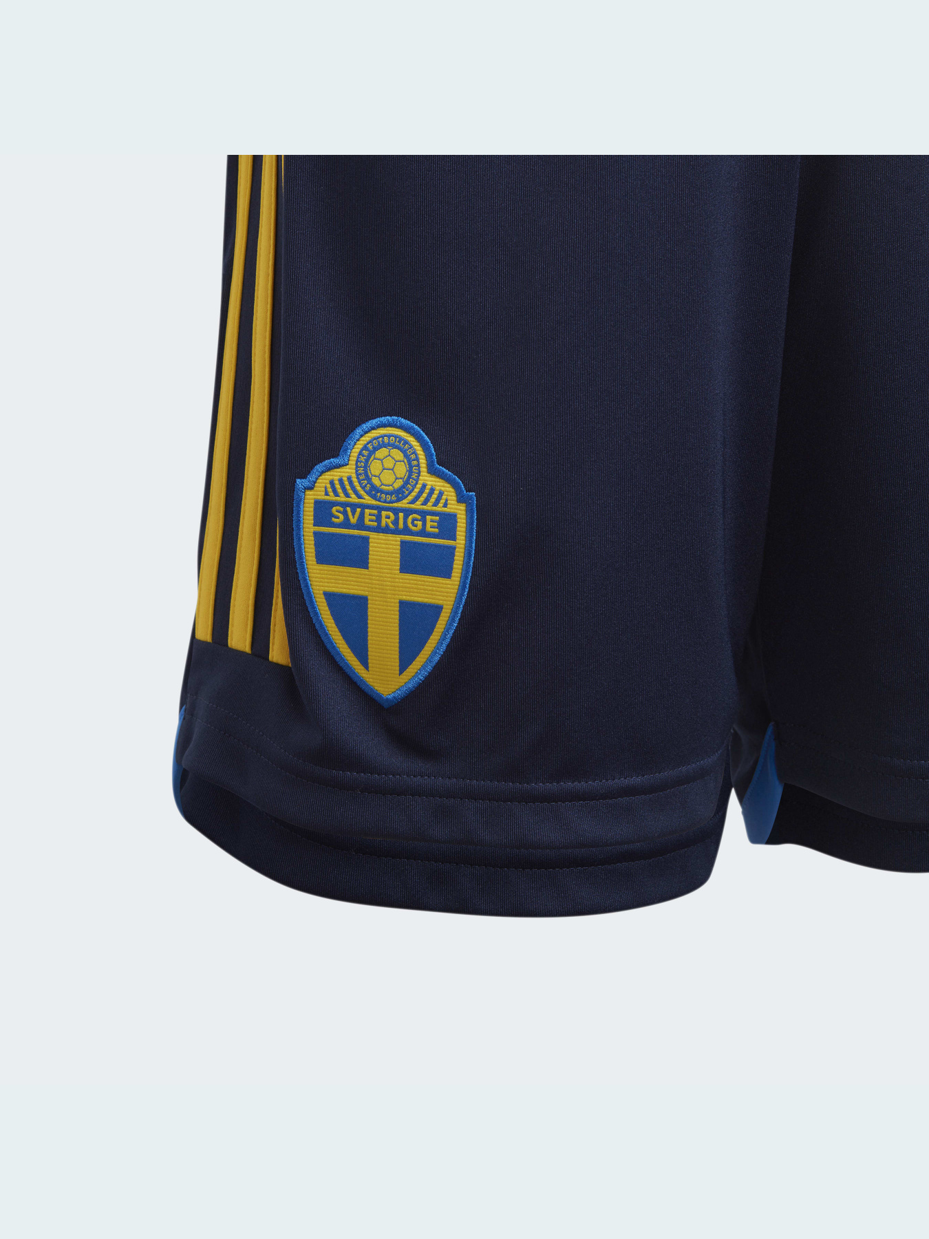 Шорты Adidas модель HE6627 Фото