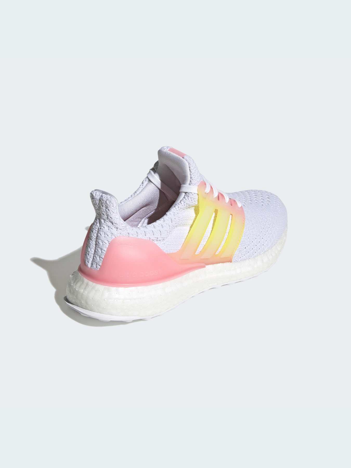 Кросівки повсякденні Adidas Ultraboost модель GX9762 Фото