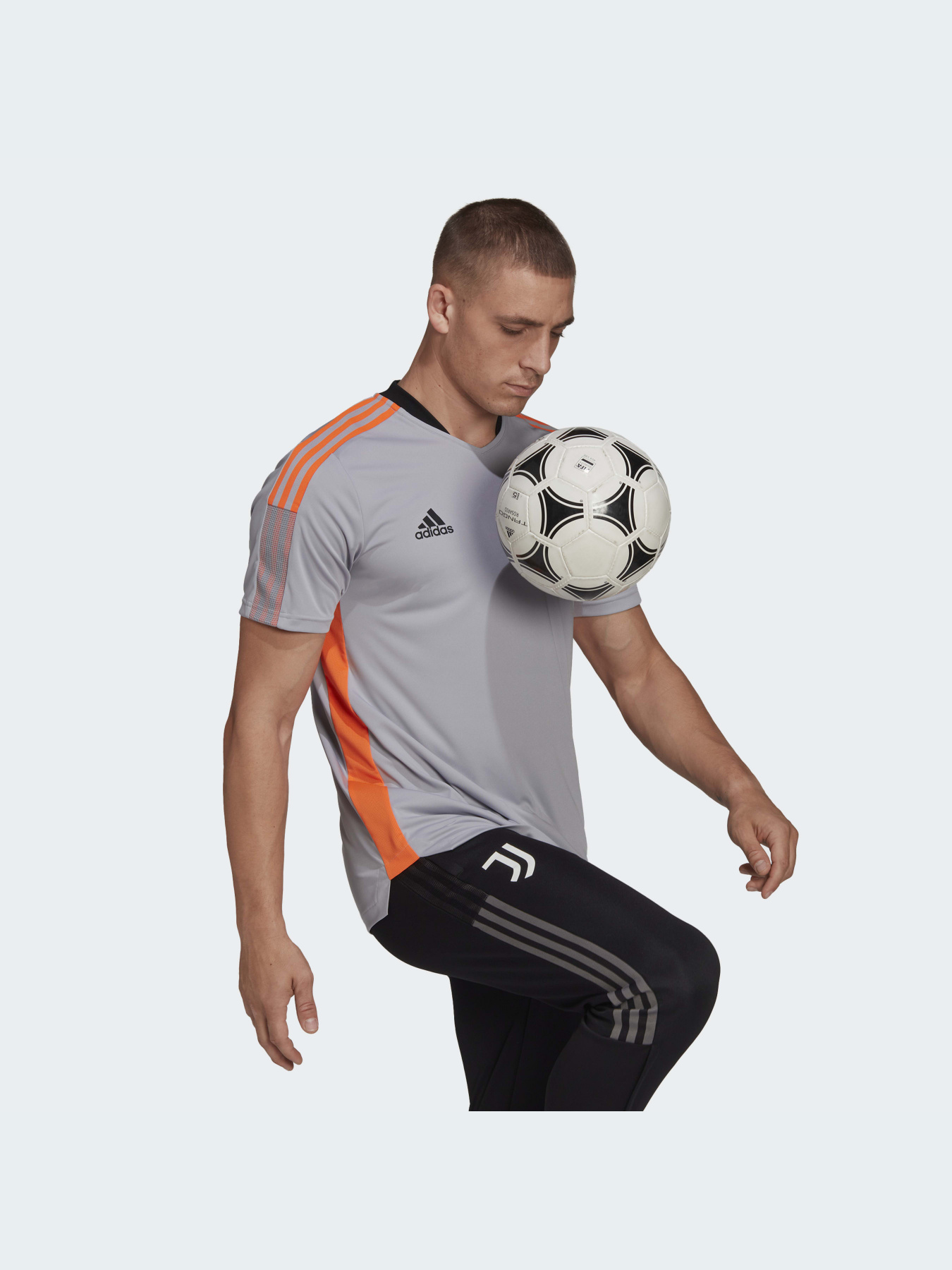 Спортивная футболка Adidas модель H67122 Фото