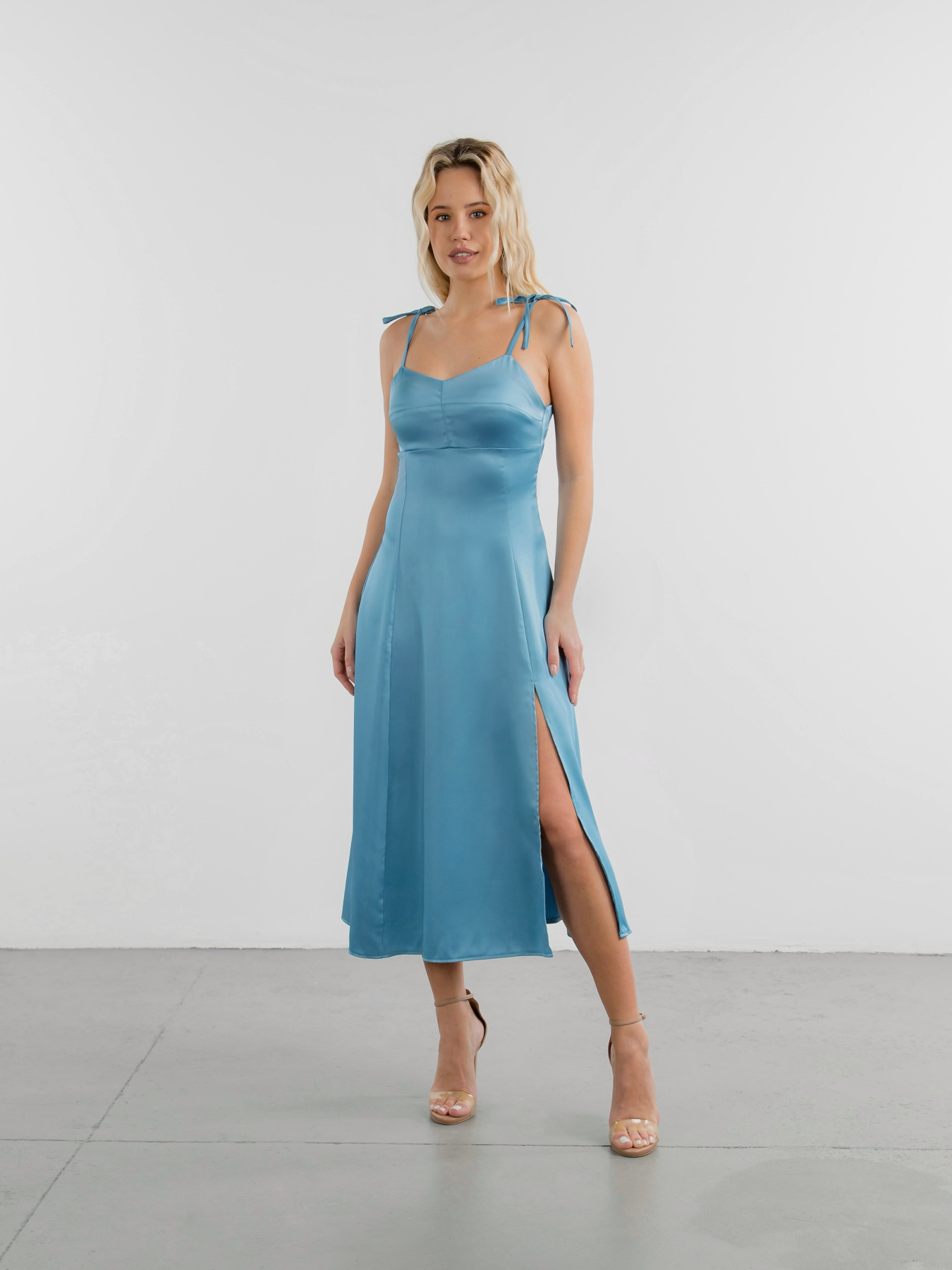 Платье миди Romashka Сінгапур модель 201037405041 Фото