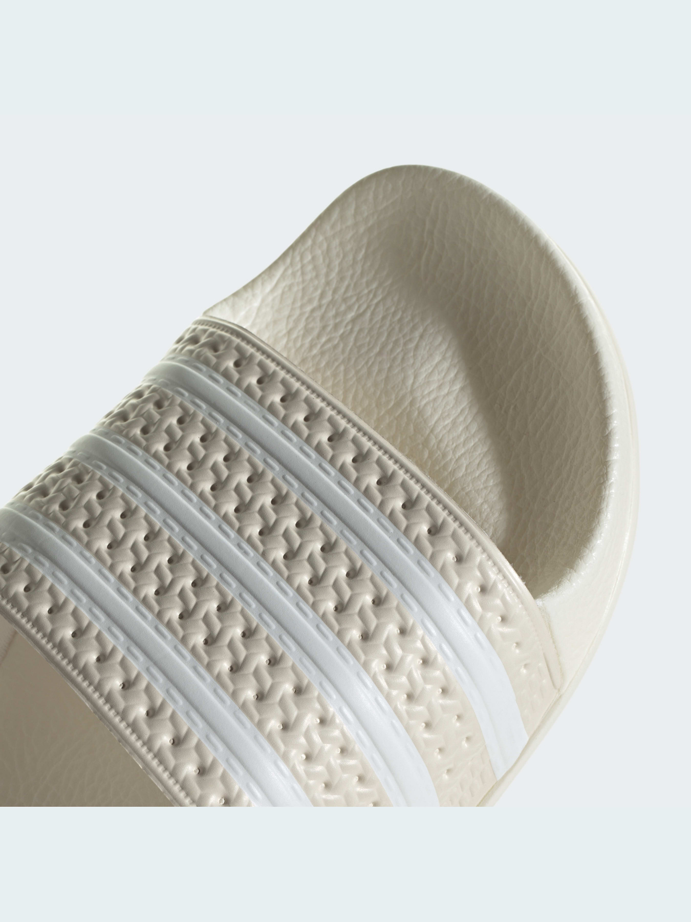 Шлепанцы Adidas Adilette модель GX9489 Шлепанцы Adidas Adilette модель GX9489 Фото