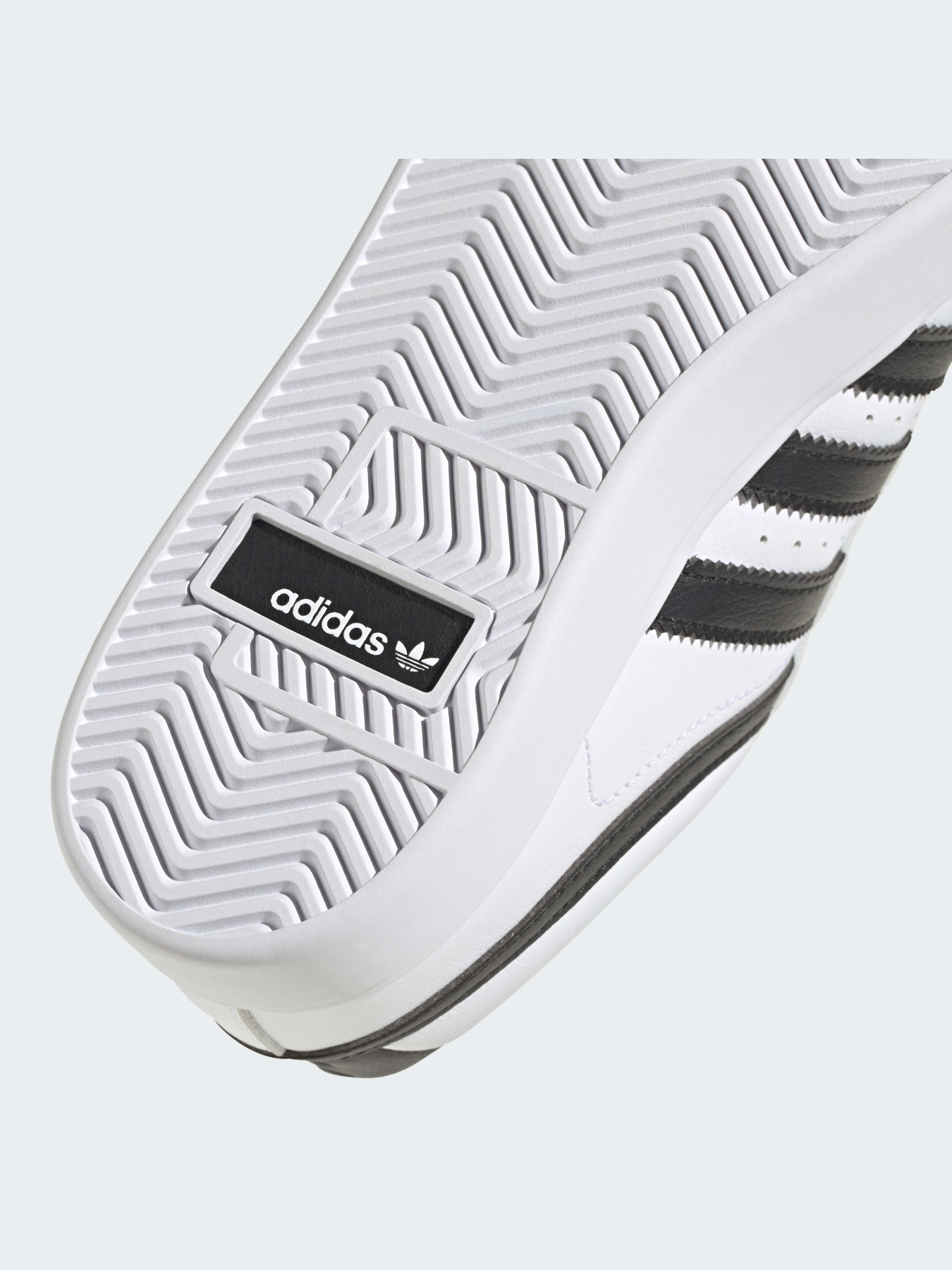 Кроссовки повседневные Adidas модель H04641 Фото