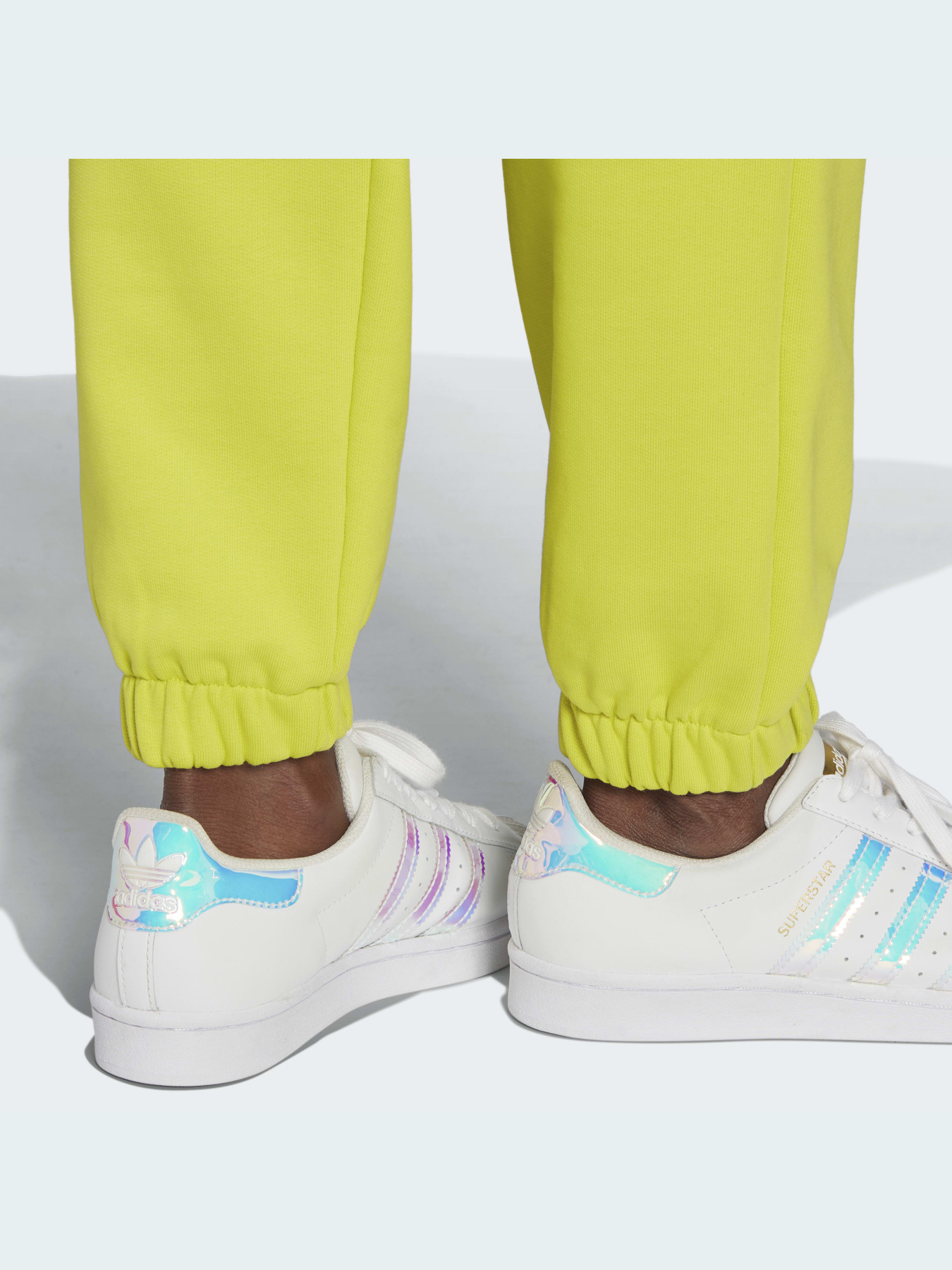 Джоггеры Adidas Adicolor модель HC7098 Фото