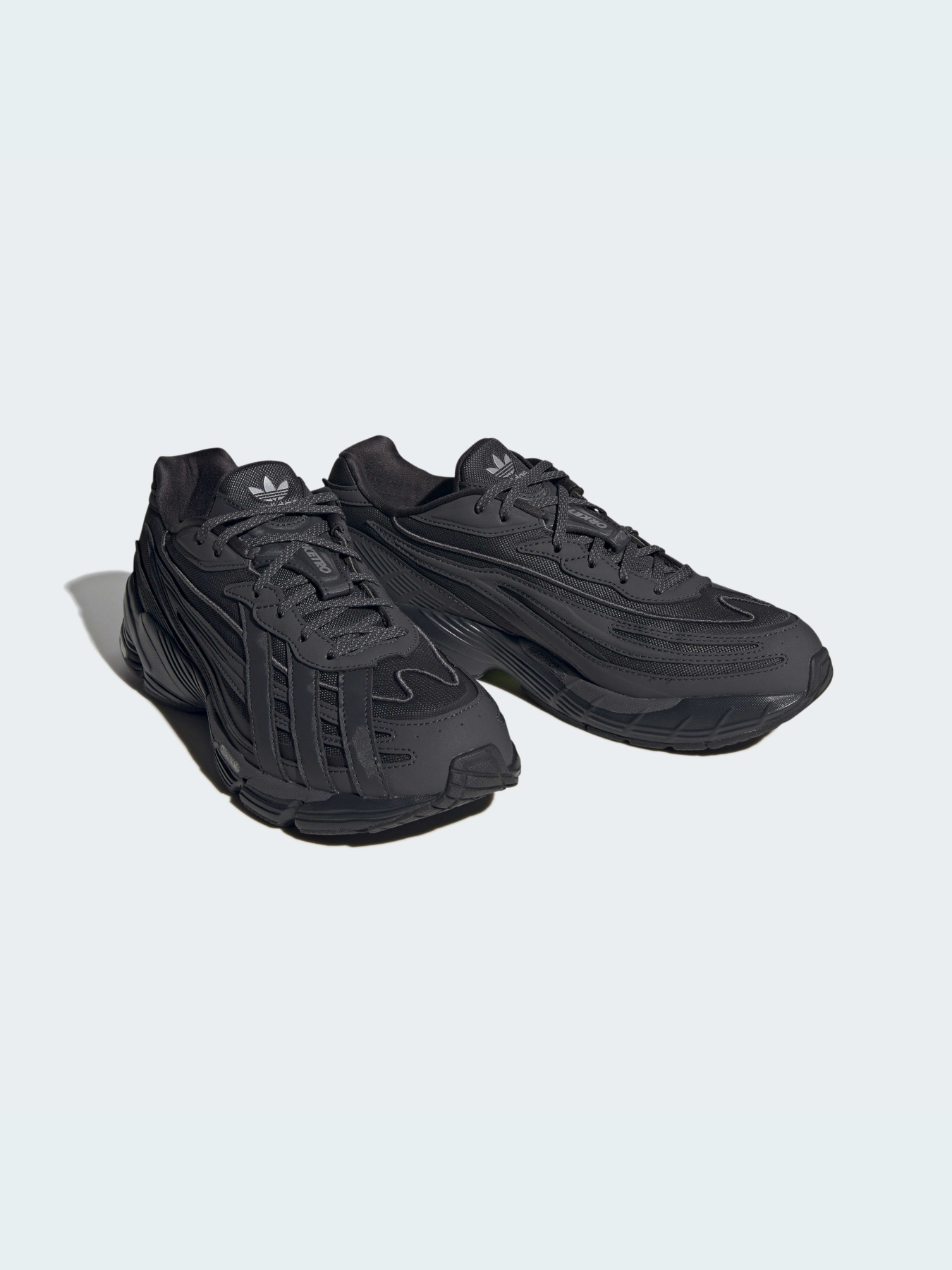 Кроссовки повседневные Adidas модель GY2339 Фото