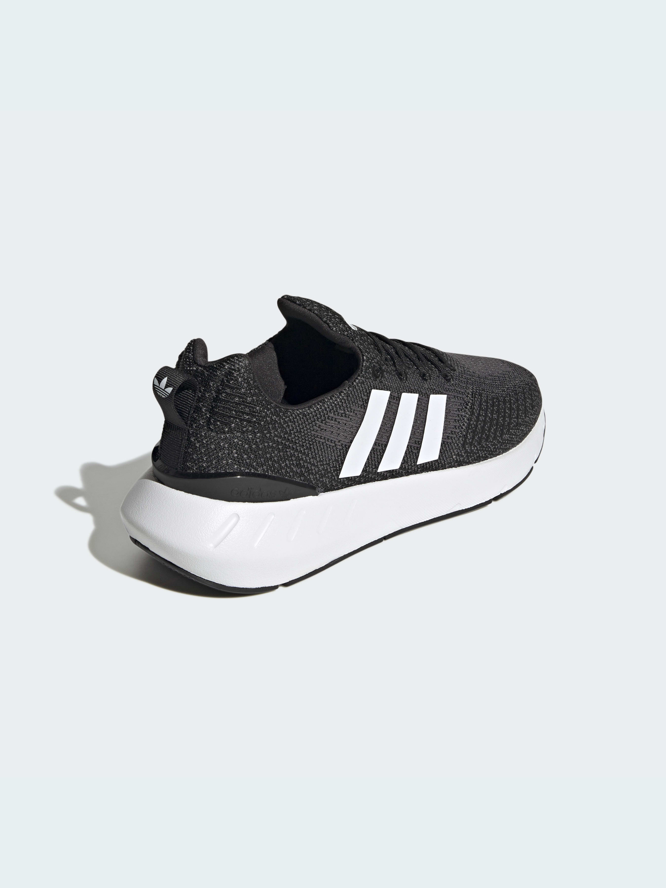 Кроссовки Adidas Swift модель GZ3496 Фото