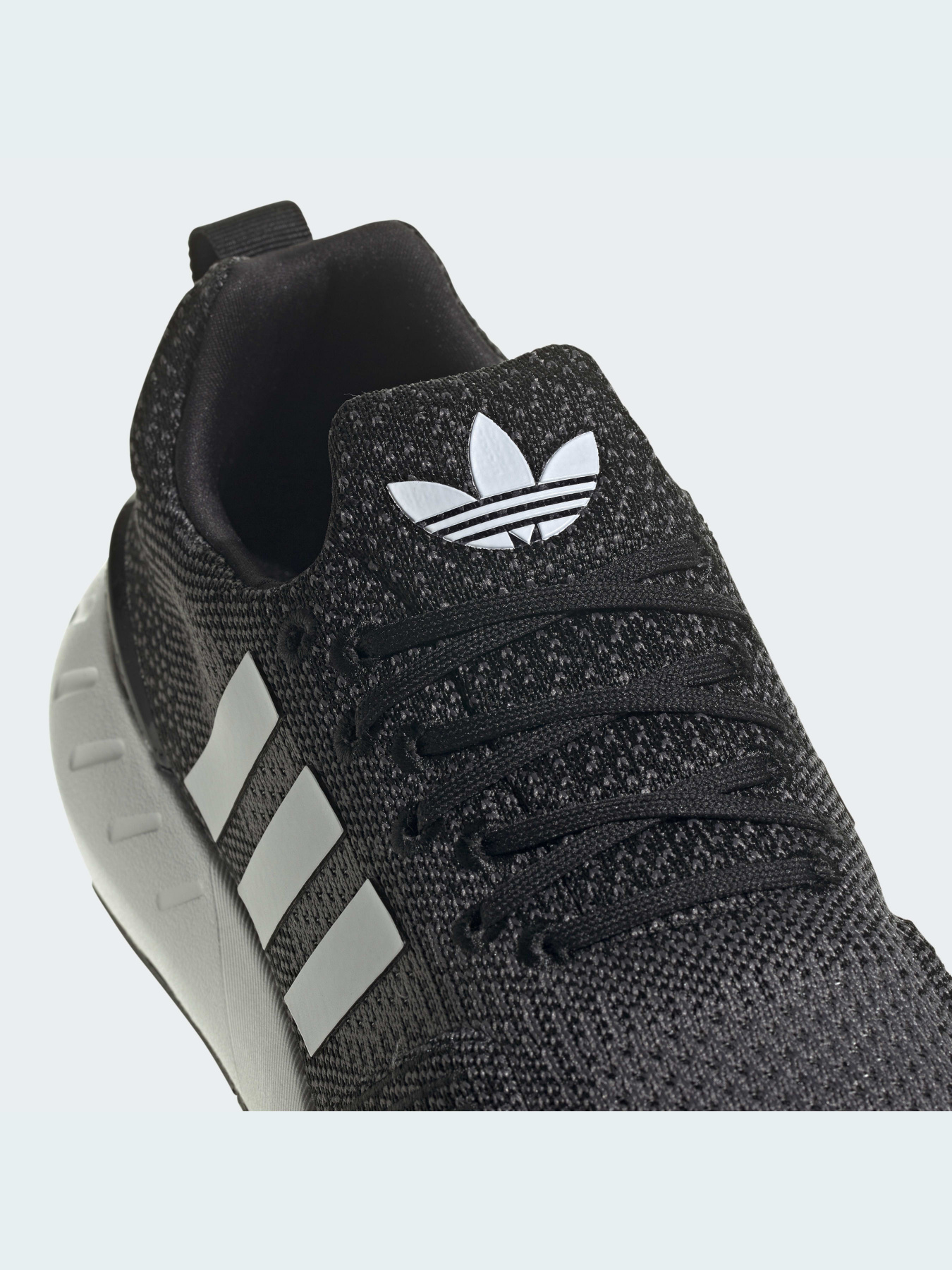 Кроссовки Adidas Swift модель GZ3496 Фото