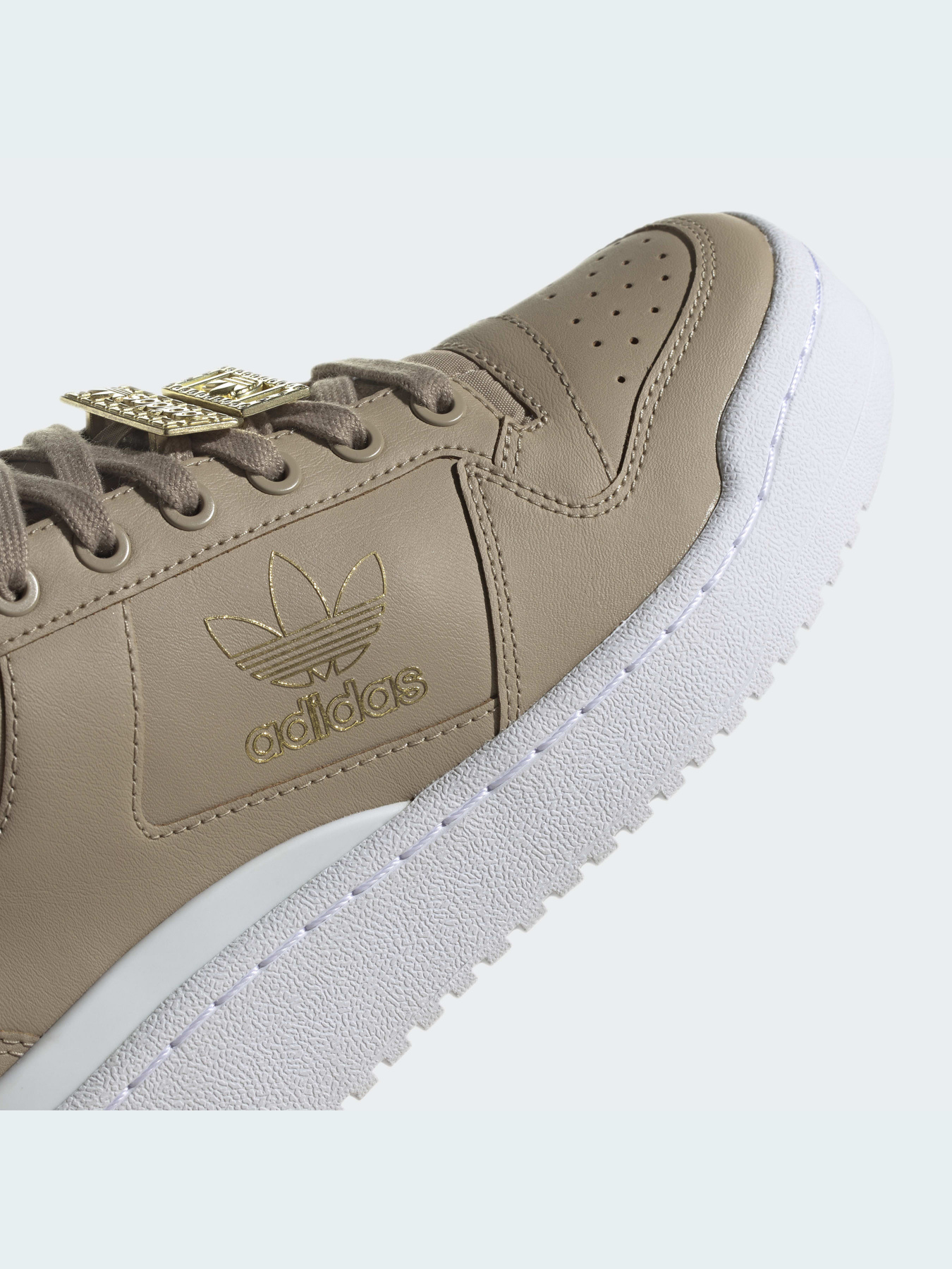 Кроссовки Adidas Forum модель GZ8608 Фото