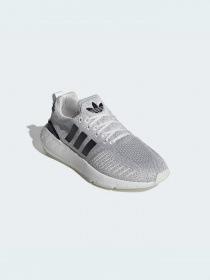 Кроссовки Adidas Swift модель GV7969 Фото
