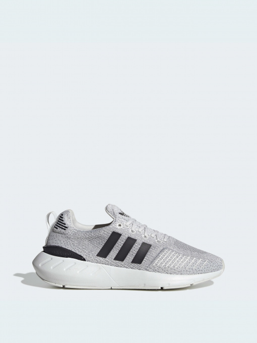 Кросівки Adidas Swift модель GV7969 Фото