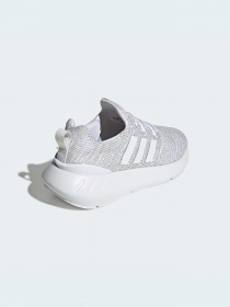 Кросівки повсякденні Adidas Swift модель GW8175 Кросівки повсякденні Adidas Swift модель GW8175 Фото