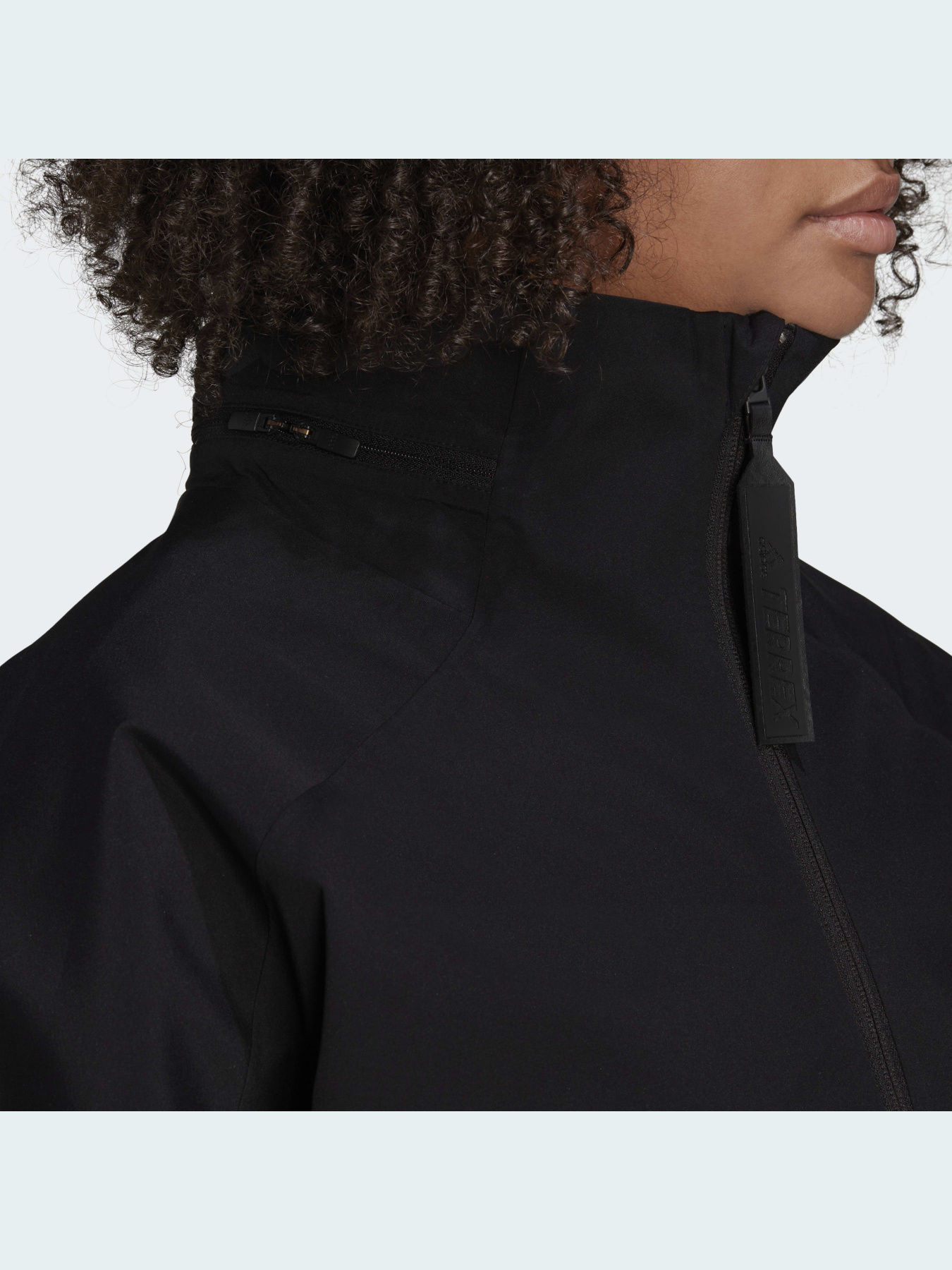 Демісезонна куртка Adidas MyShelter модель HF3359 Фото