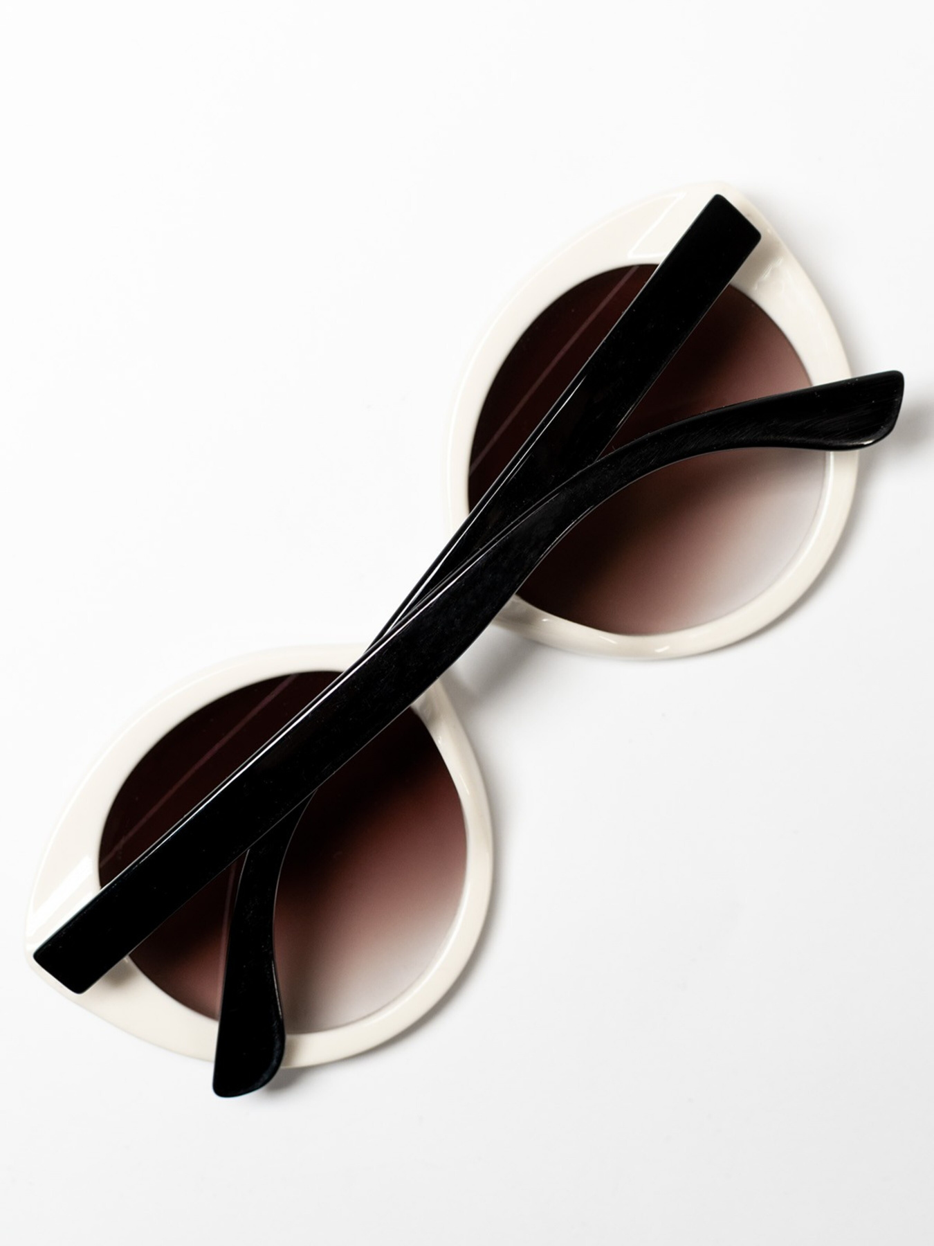 Очки ISSA Plus модель O1-70_milky Фото