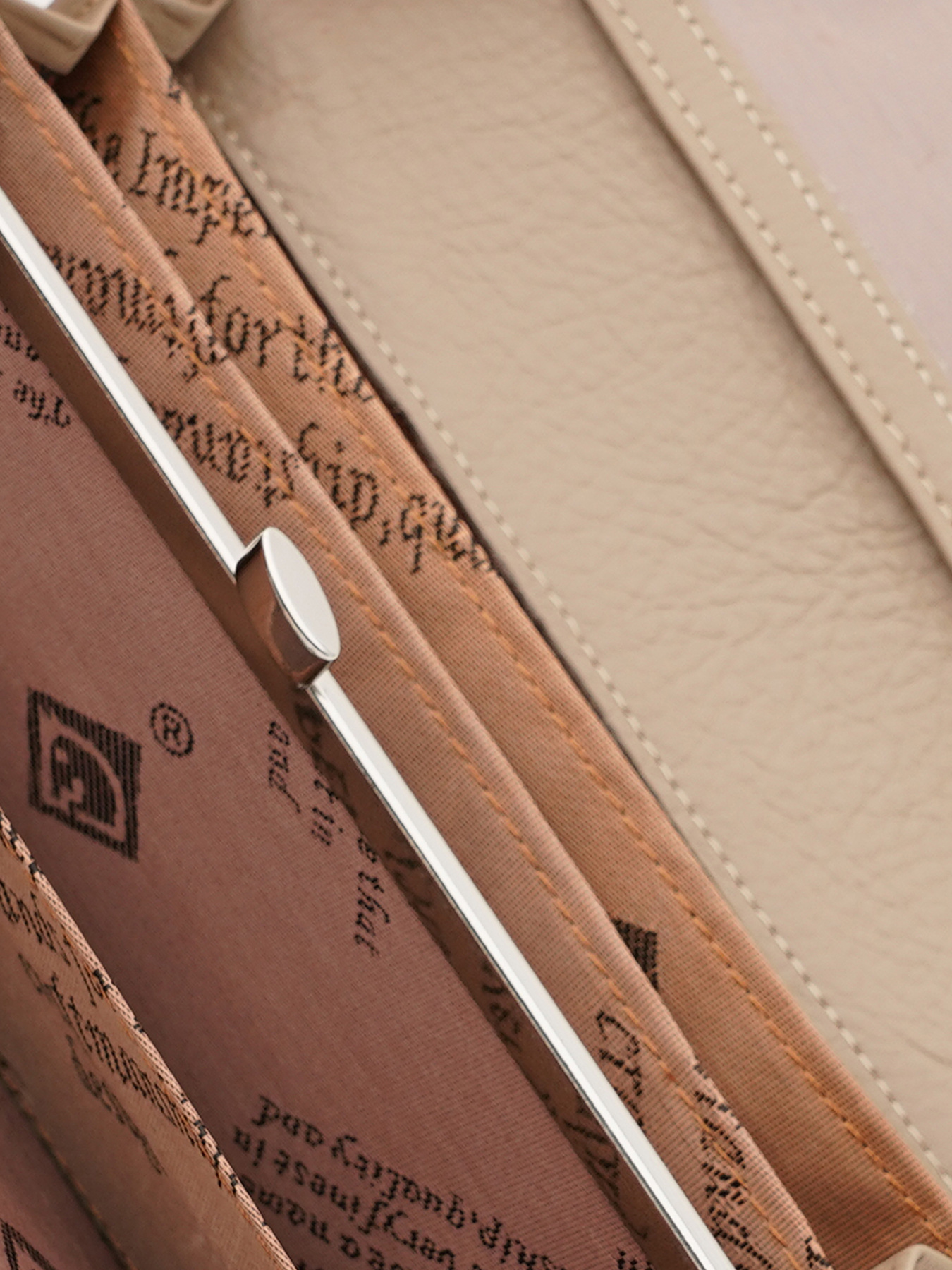 Гаманець Horse Imperial модель k1a0001latte-beige Фото