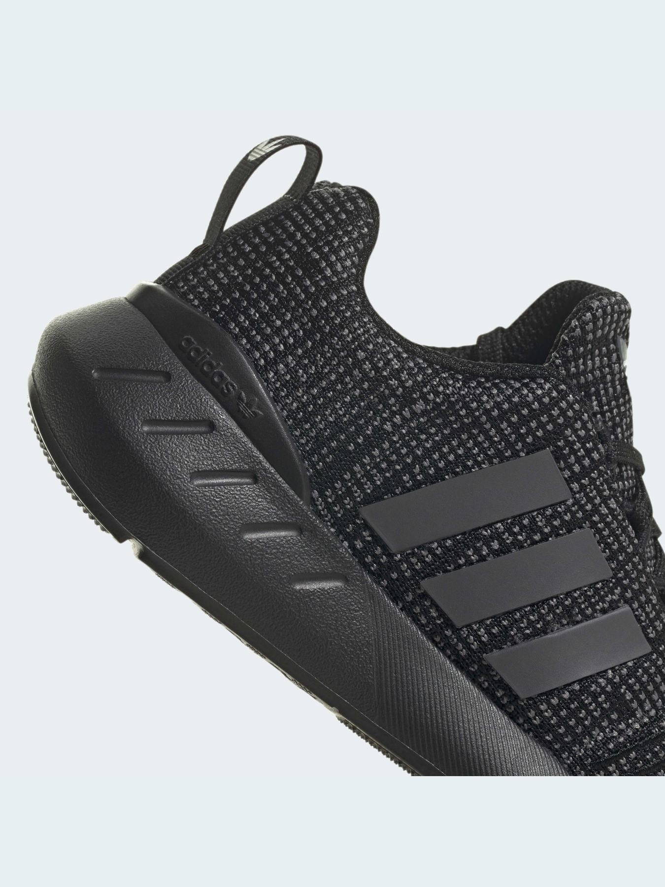 Кроссовки Adidas Swift модель GY3008 Фото