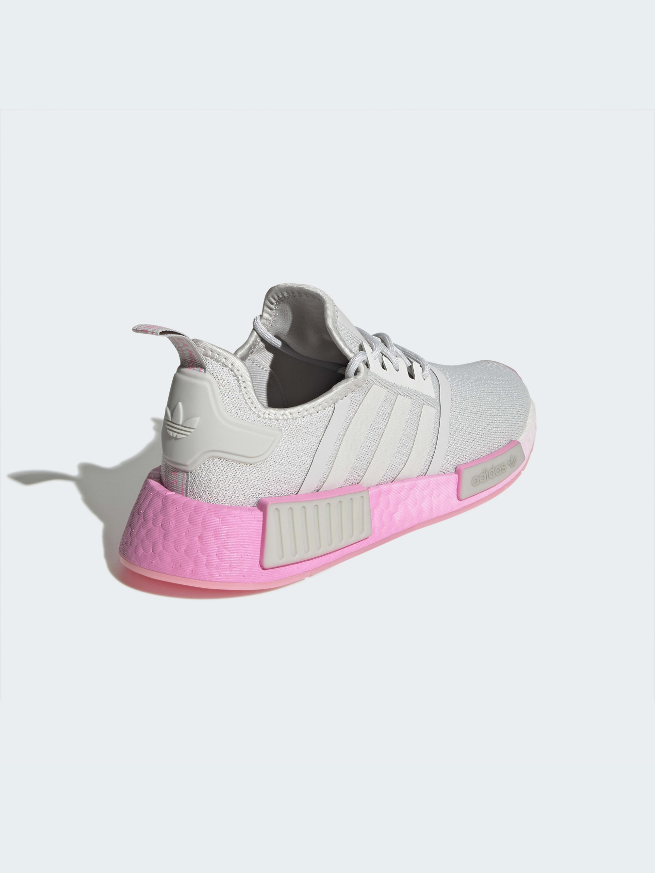 Кроссовки повседневные Adidas NMD модель GW9462 Кроссовки повседневные Adidas NMD модель GW9462 Фото