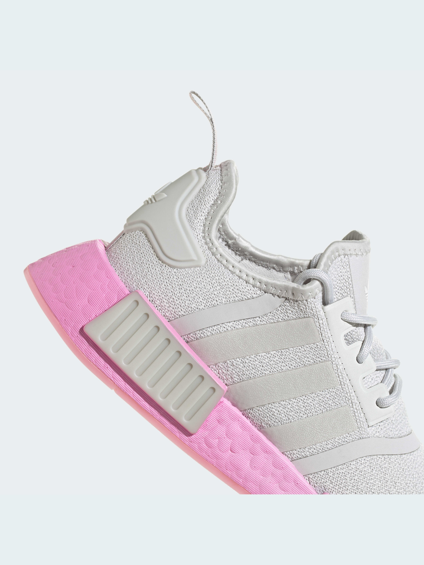Кроссовки повседневные Adidas NMD модель GW9462 Кроссовки повседневные Adidas NMD модель GW9462 Фото
