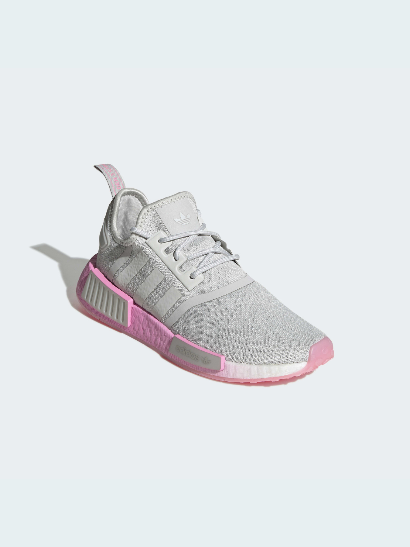Кроссовки повседневные Adidas NMD модель GW9462 Кроссовки повседневные Adidas NMD модель GW9462 Фото