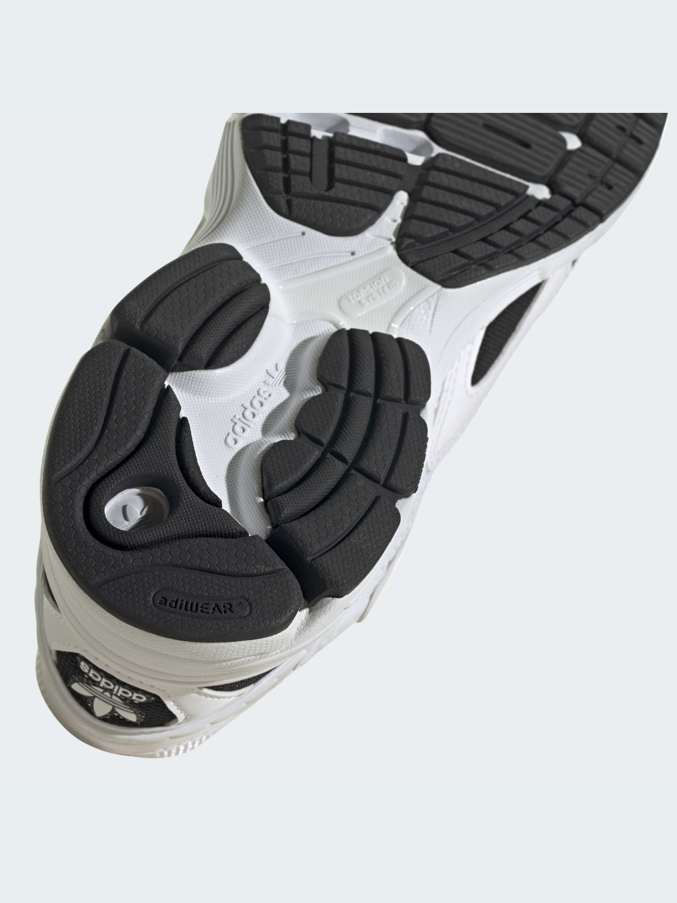 Кроссовки Adidas Astir модель HR0780 Фото