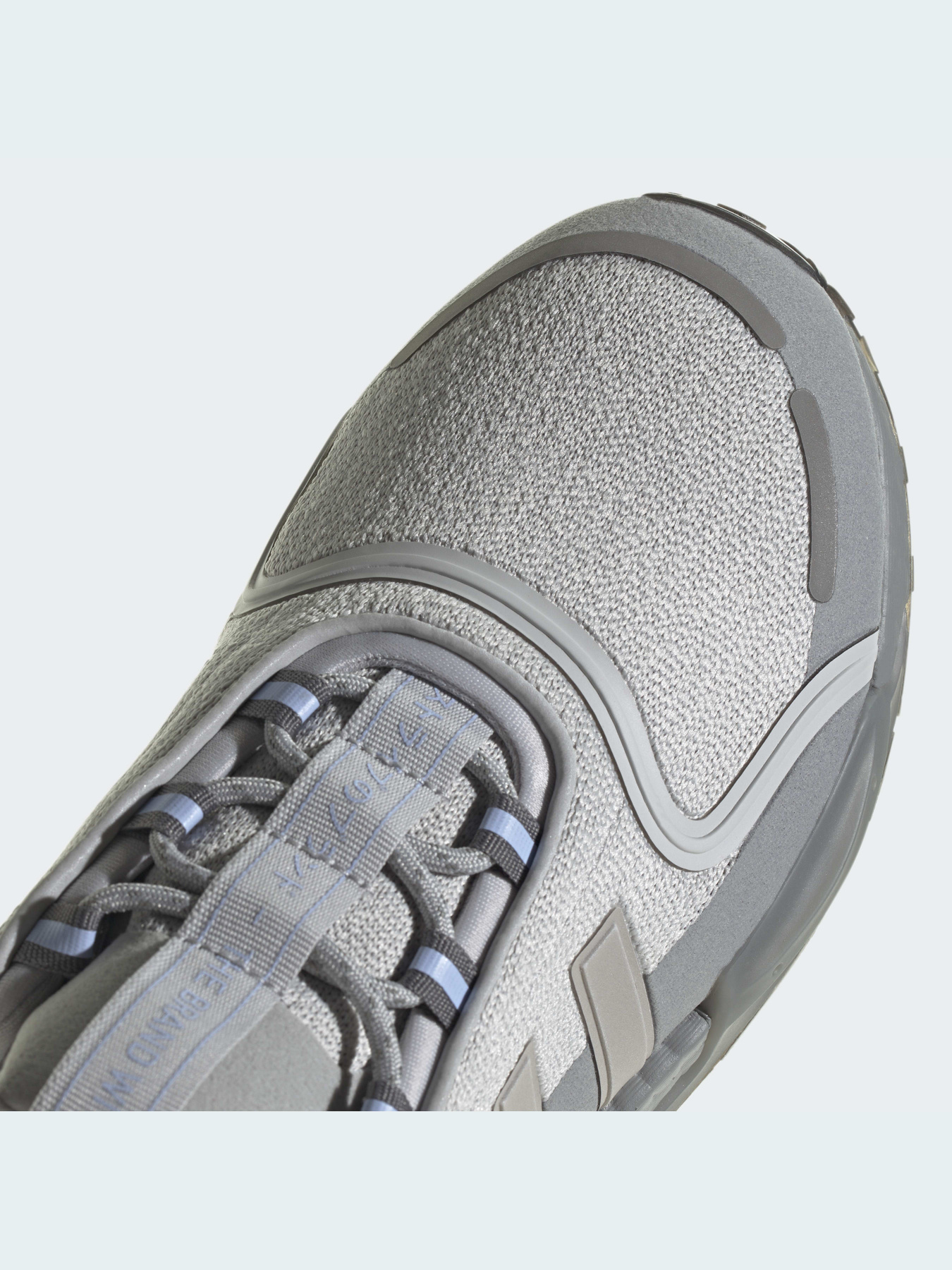 Кроссовки Adidas NMD модель HQ4277 Фото