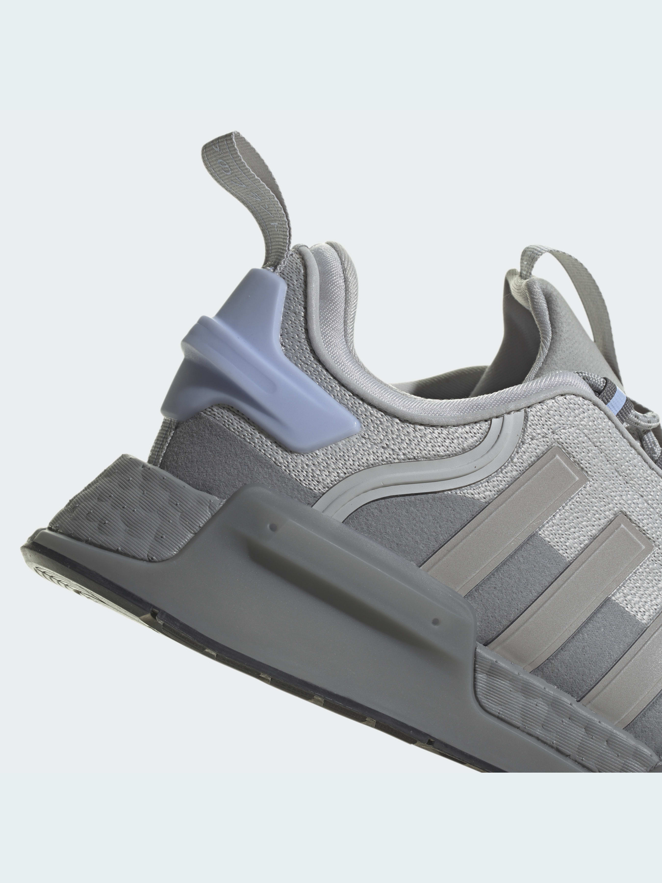 Кроссовки Adidas NMD модель HQ4277 Фото