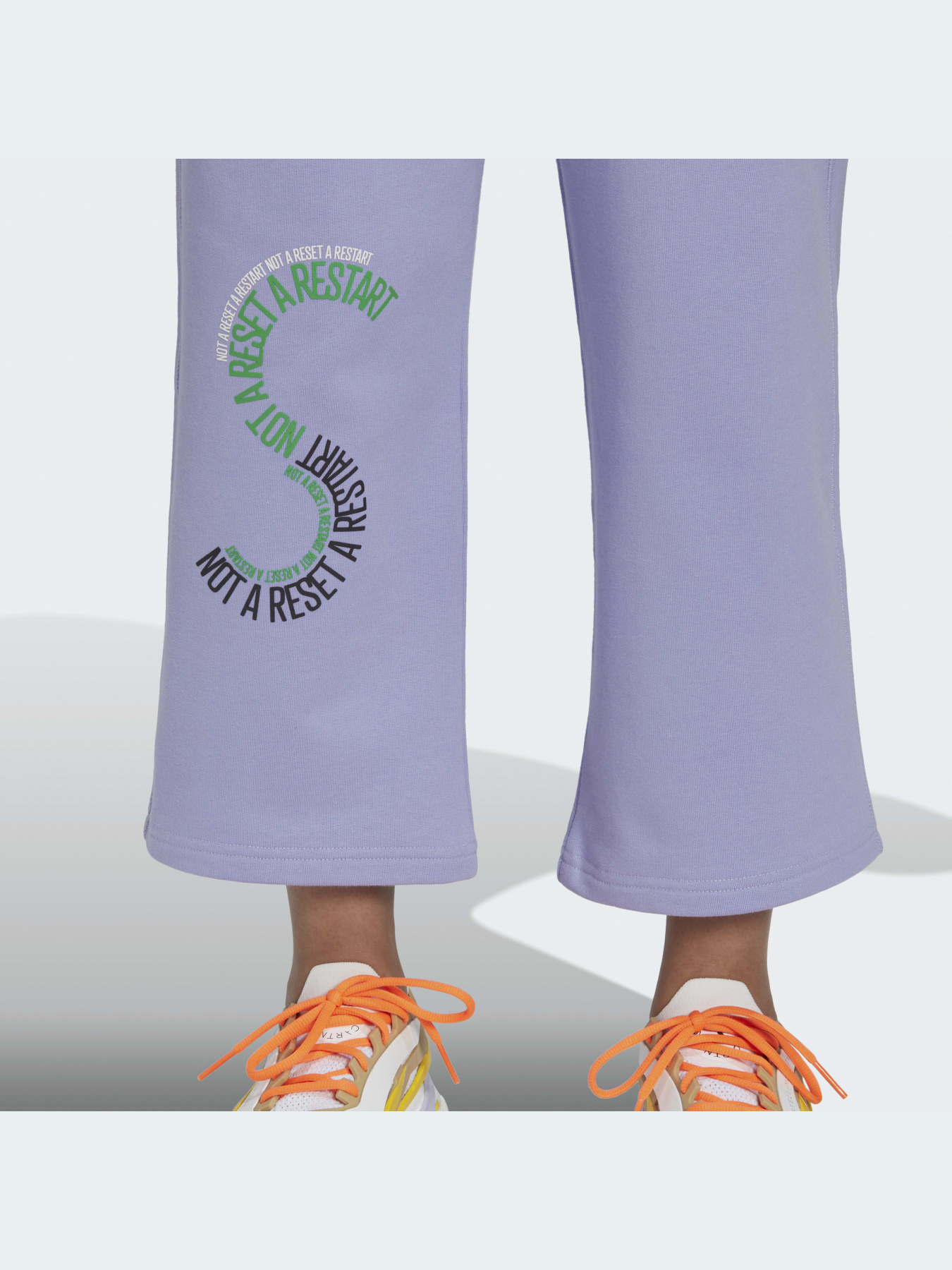 Штаны спортивные Adidas модель IB5880 Штаны спортивные Adidas модель IB5880 Фото