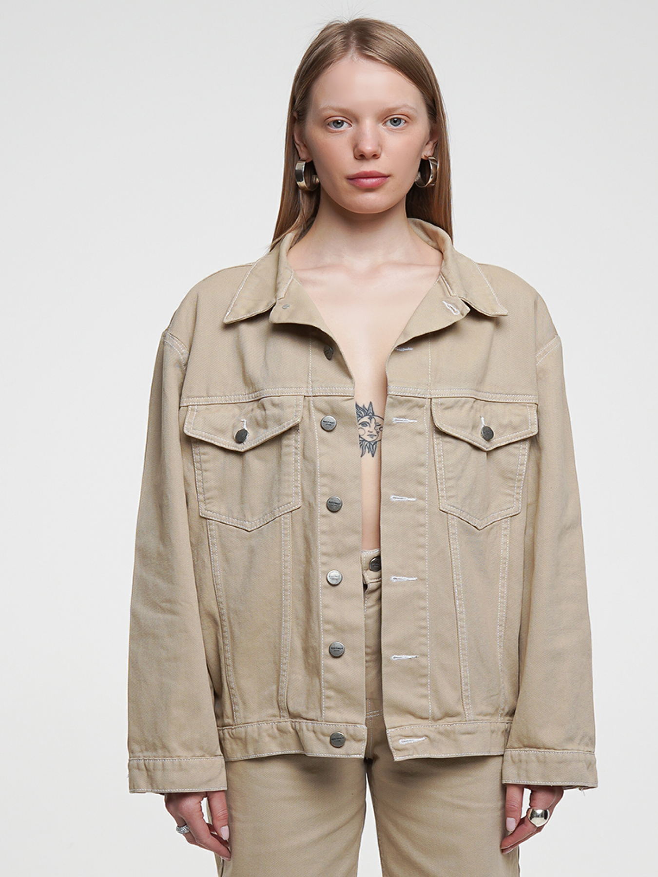 Джинсова куртка Джинсовая куртка - бомбер модель sp21-bmbr-beige-os Фото