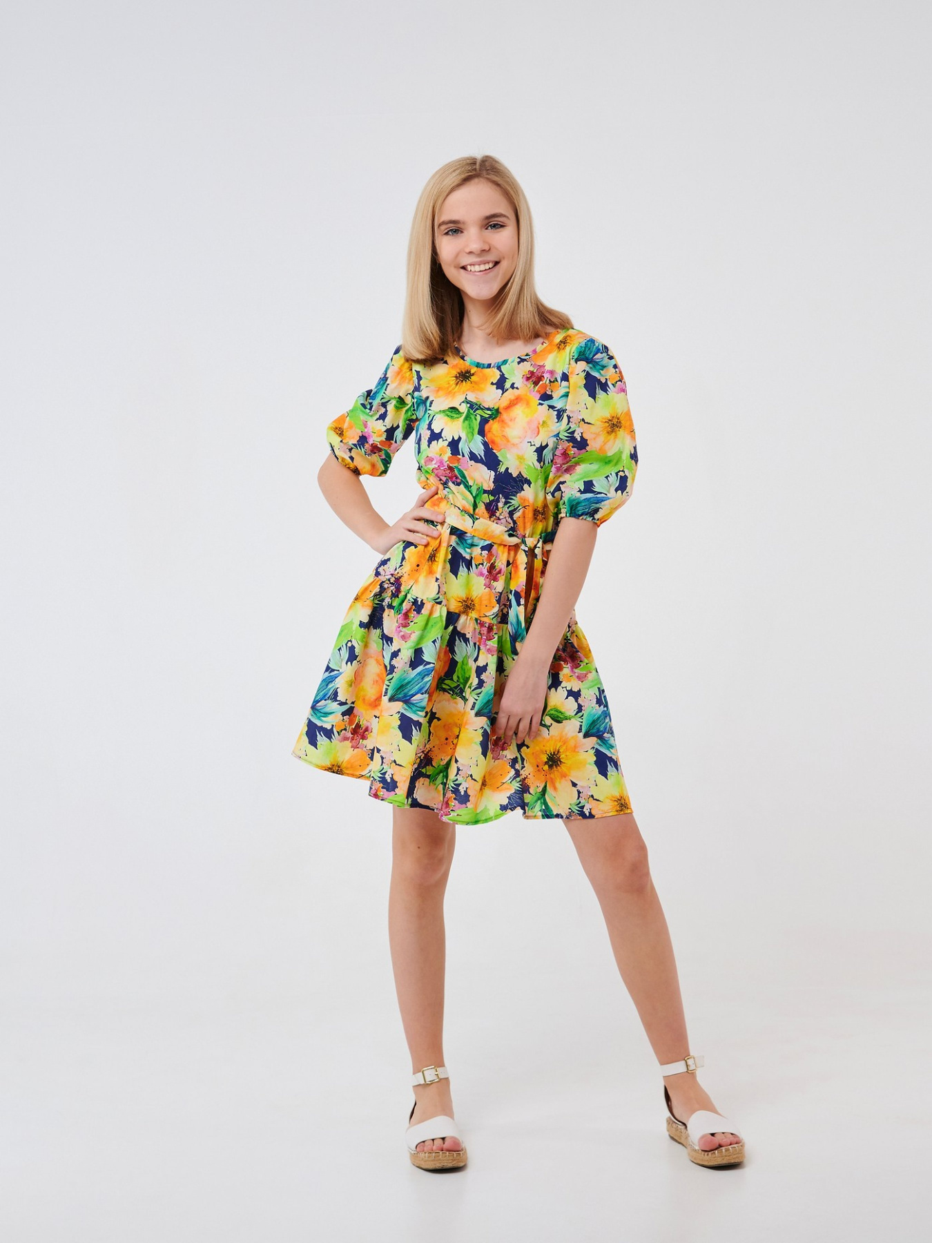 Платье мини SMIL модель smil_120355-cvety-na-temno-sinem Фото