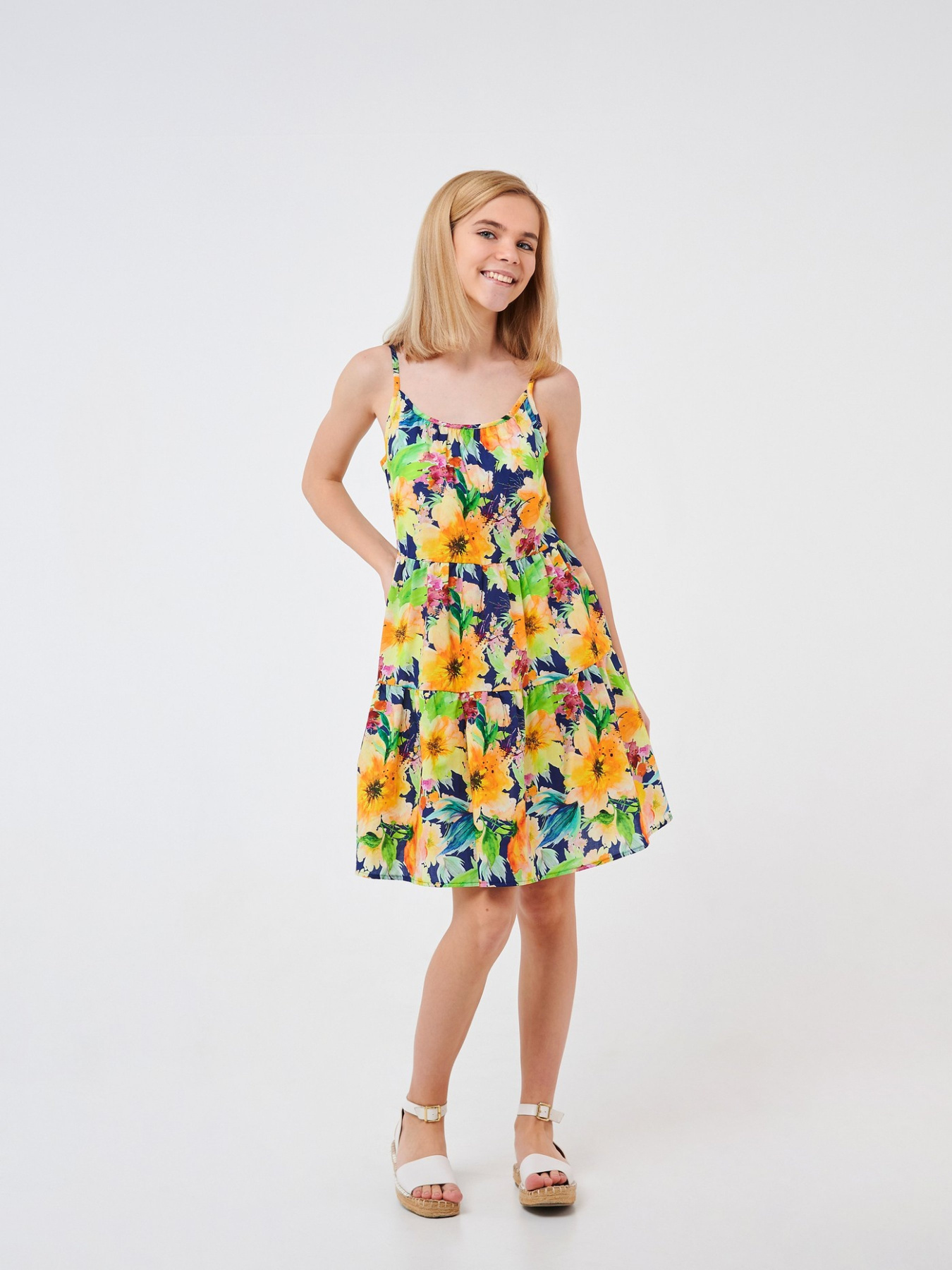 Сарафан SMIL модель smil_120354-cvety-na-temno-sinem Фото