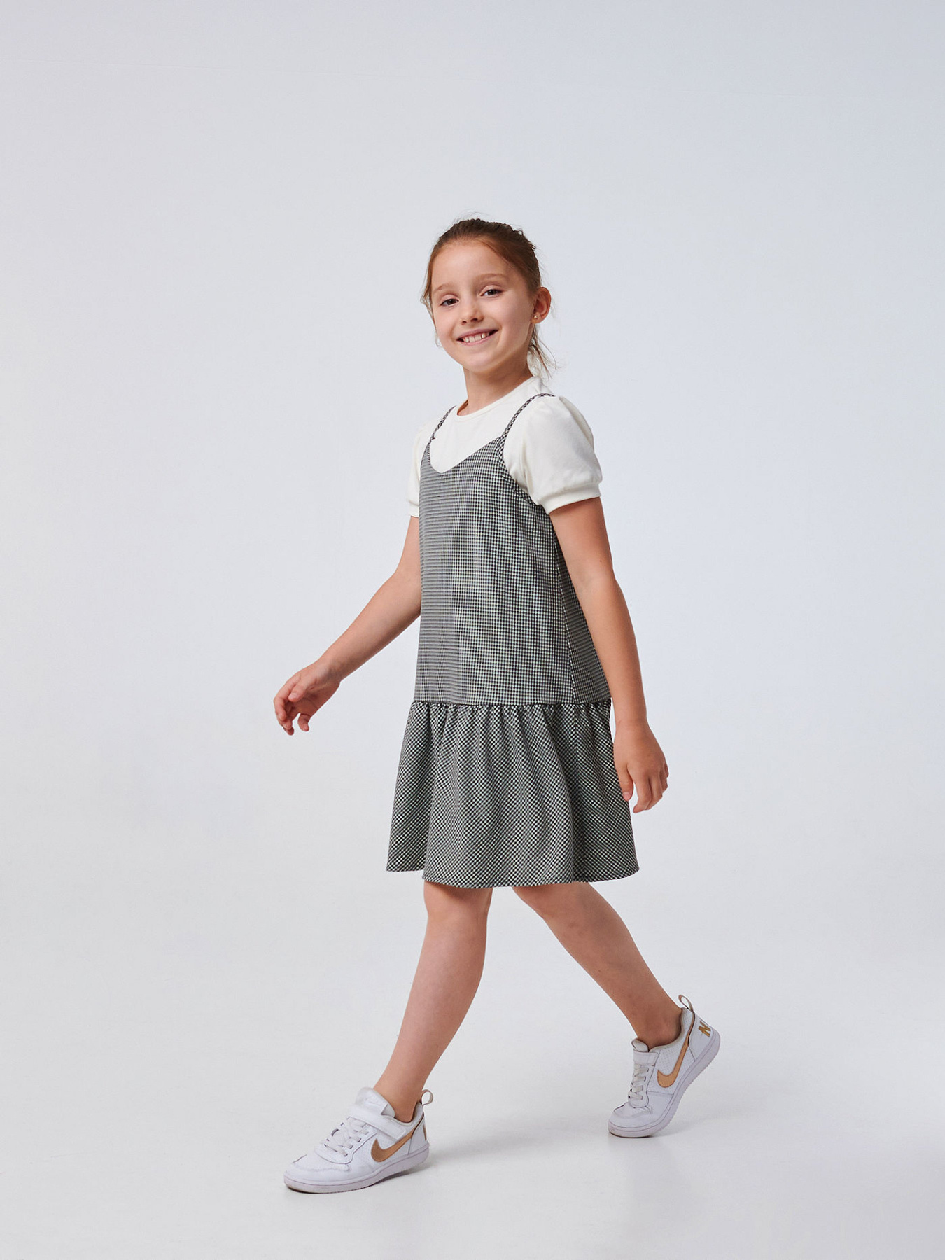 Сарафан SMIL модель smil_120362-cerno-belaa-lapka Фото