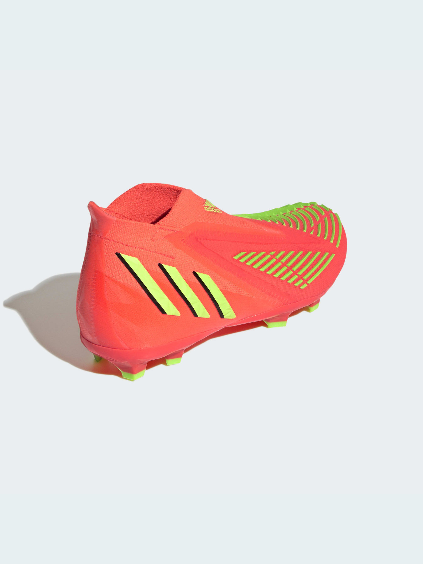Бутсы Adidas Predator модель GW0971 Бутсы Adidas Predator модель GW0971 Фото