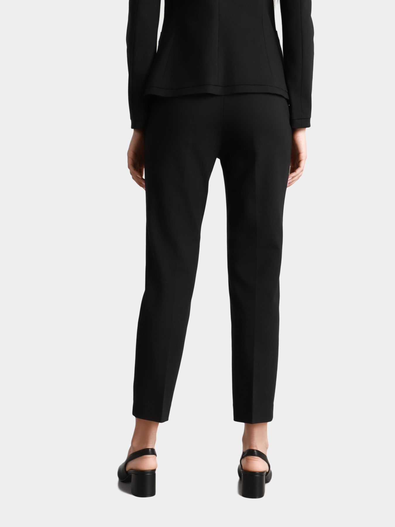Брюки Emporio Armani модель 3K2P63-2NYSZ-0999 Фото