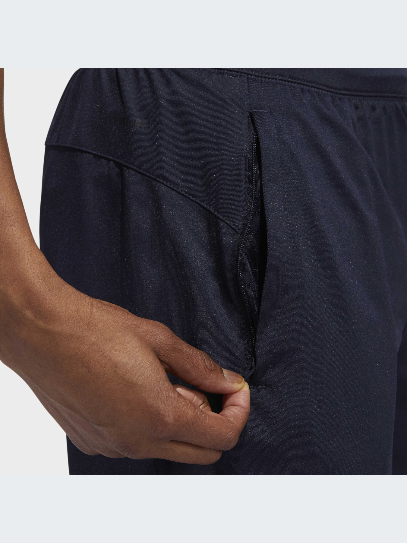 Шорты спортивные Adidas Clima модель HE6797 Фото