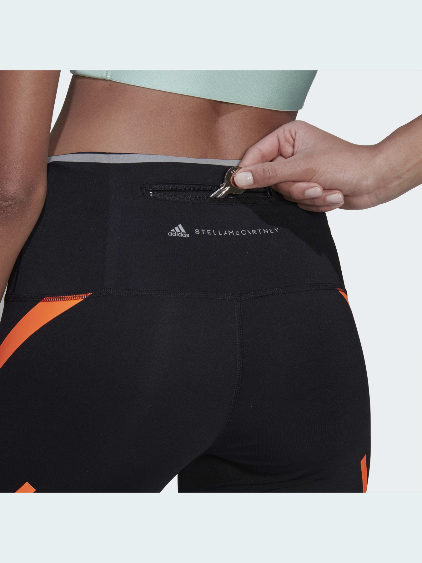 Спортивні леггінси Adidas модель HD9115 Фото