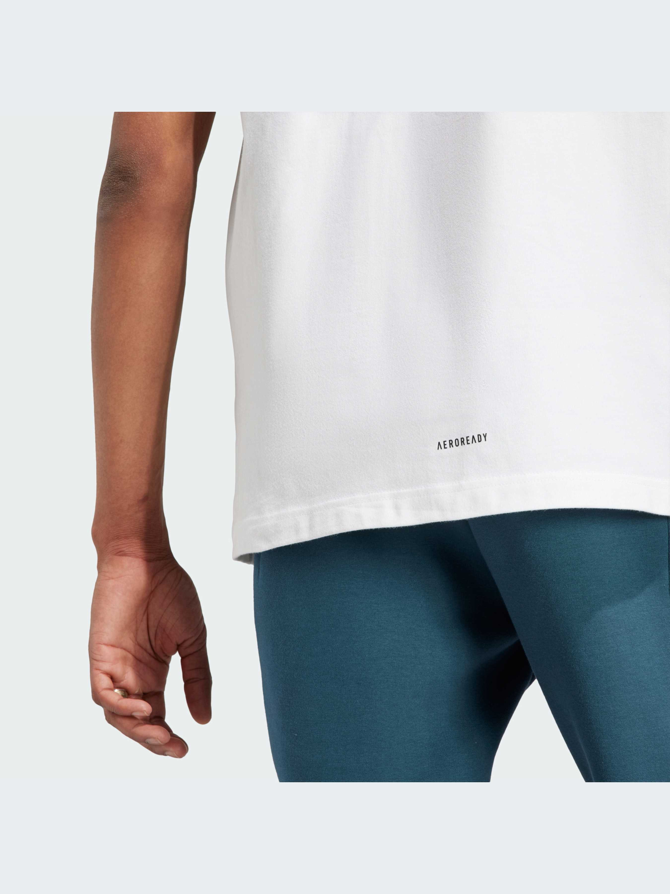 Футболка Adidas ZNE модель IL9470 Фото