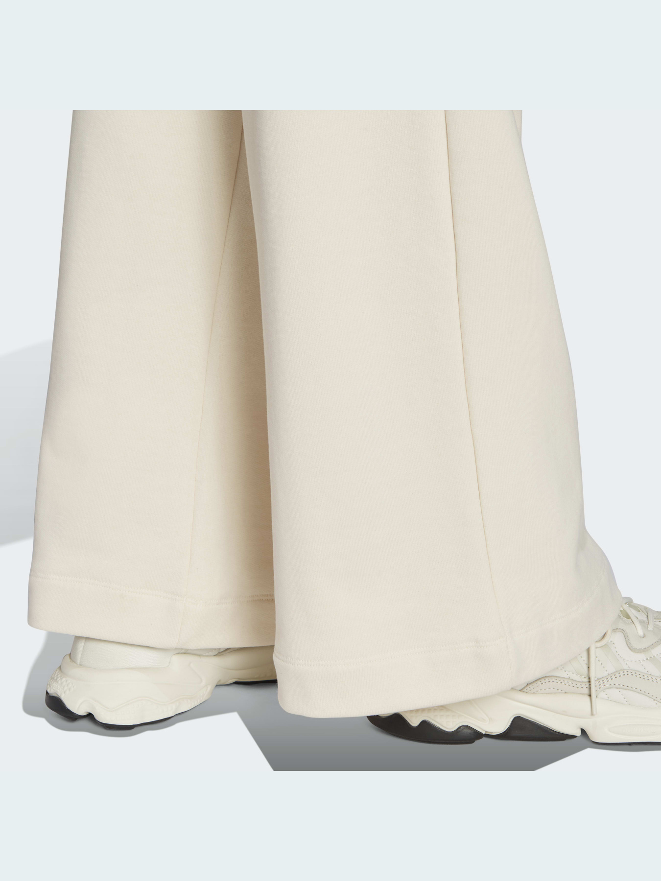 Палаццо Adidas Adicolor модель HE0376 Фото