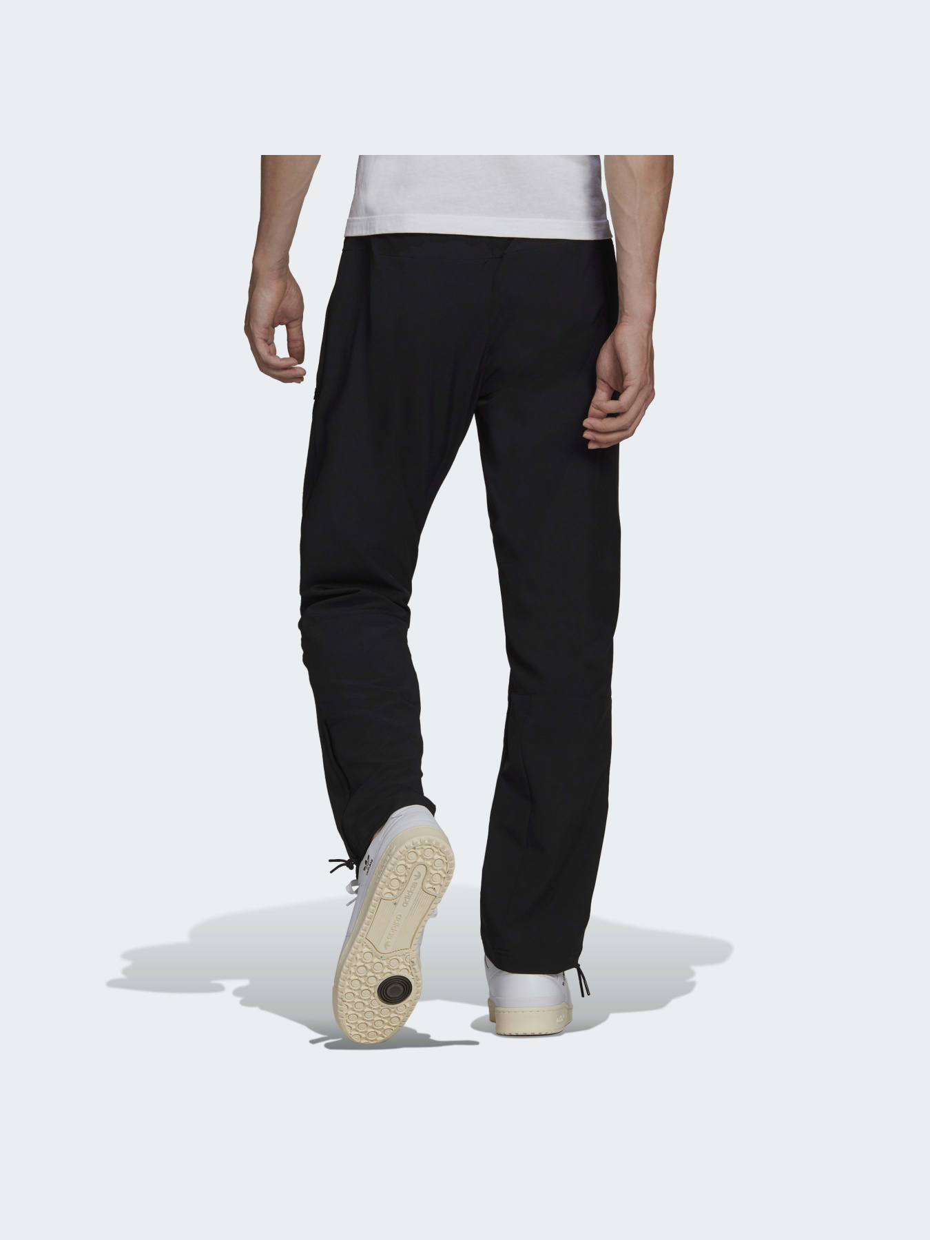 Повсякденні штани Adidas Adicolor модель HC4543 Фото