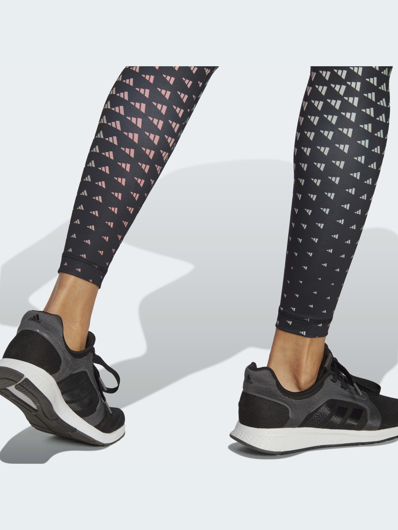 Спортивные леггинсы Adidas модель HT5435 Фото