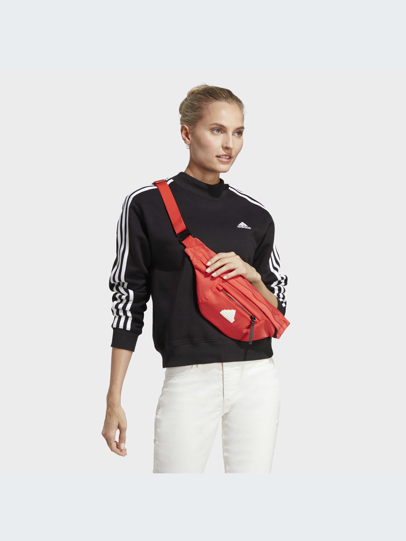 Свитшот Adidas модель IC8789 Фото