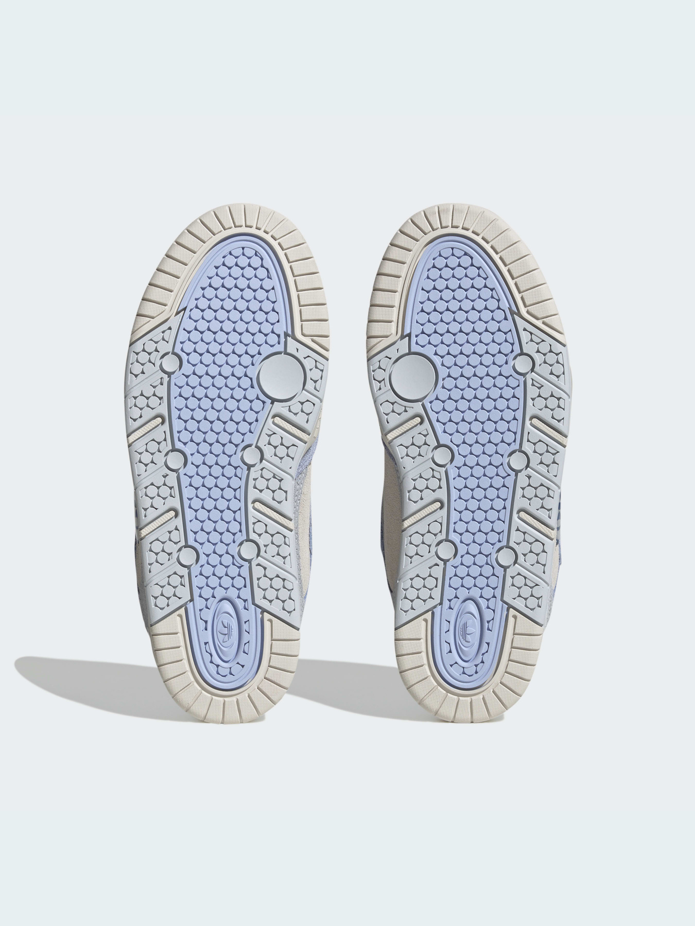 Кроссовки повседневные Adidas модель HQ6773 Фото