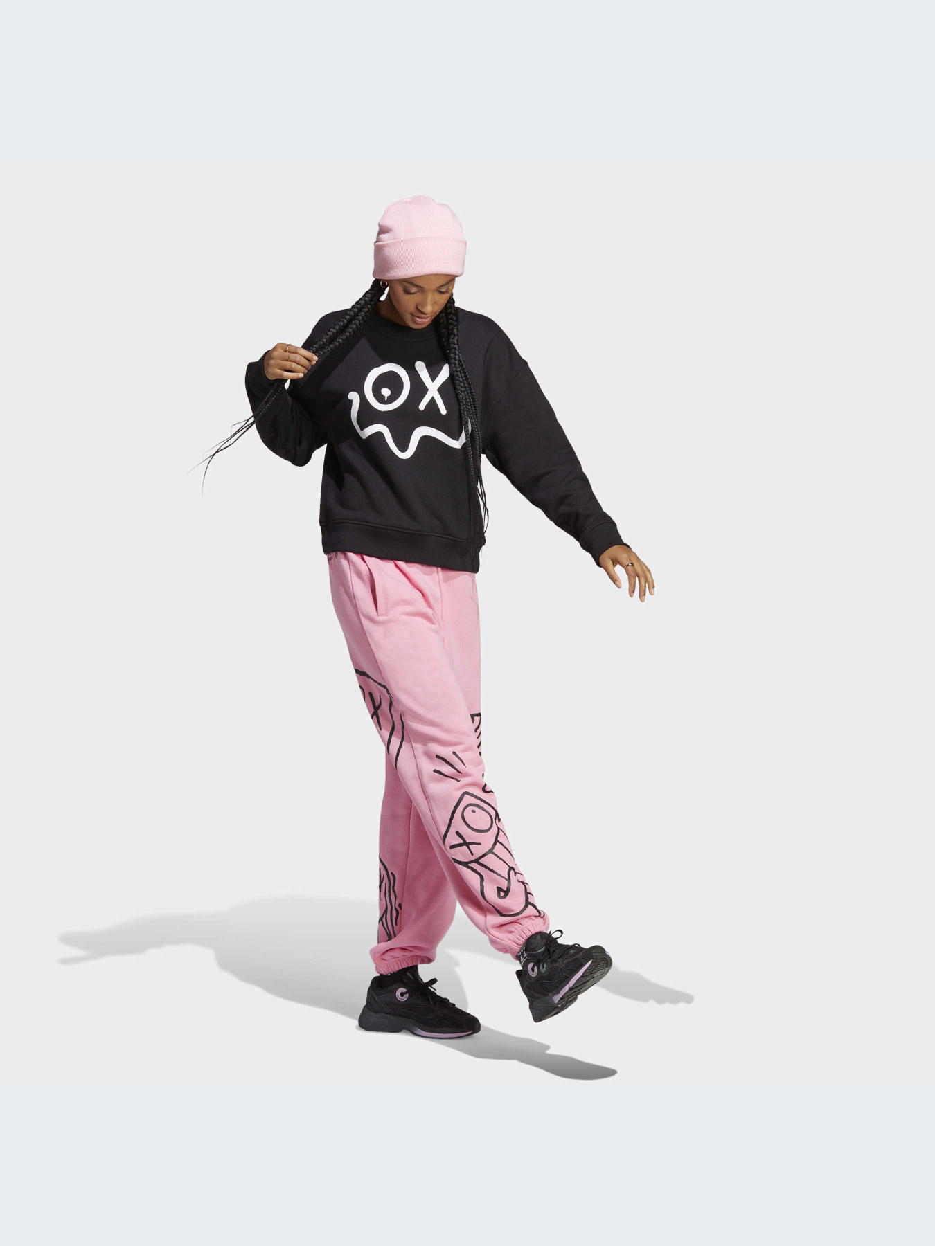 Свитшот Adidas Graphics модель HY4267 Фото