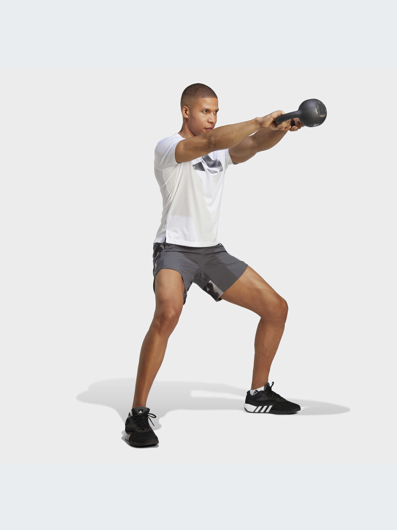 Шорты спортивные Adidas модель IB7913 Фото