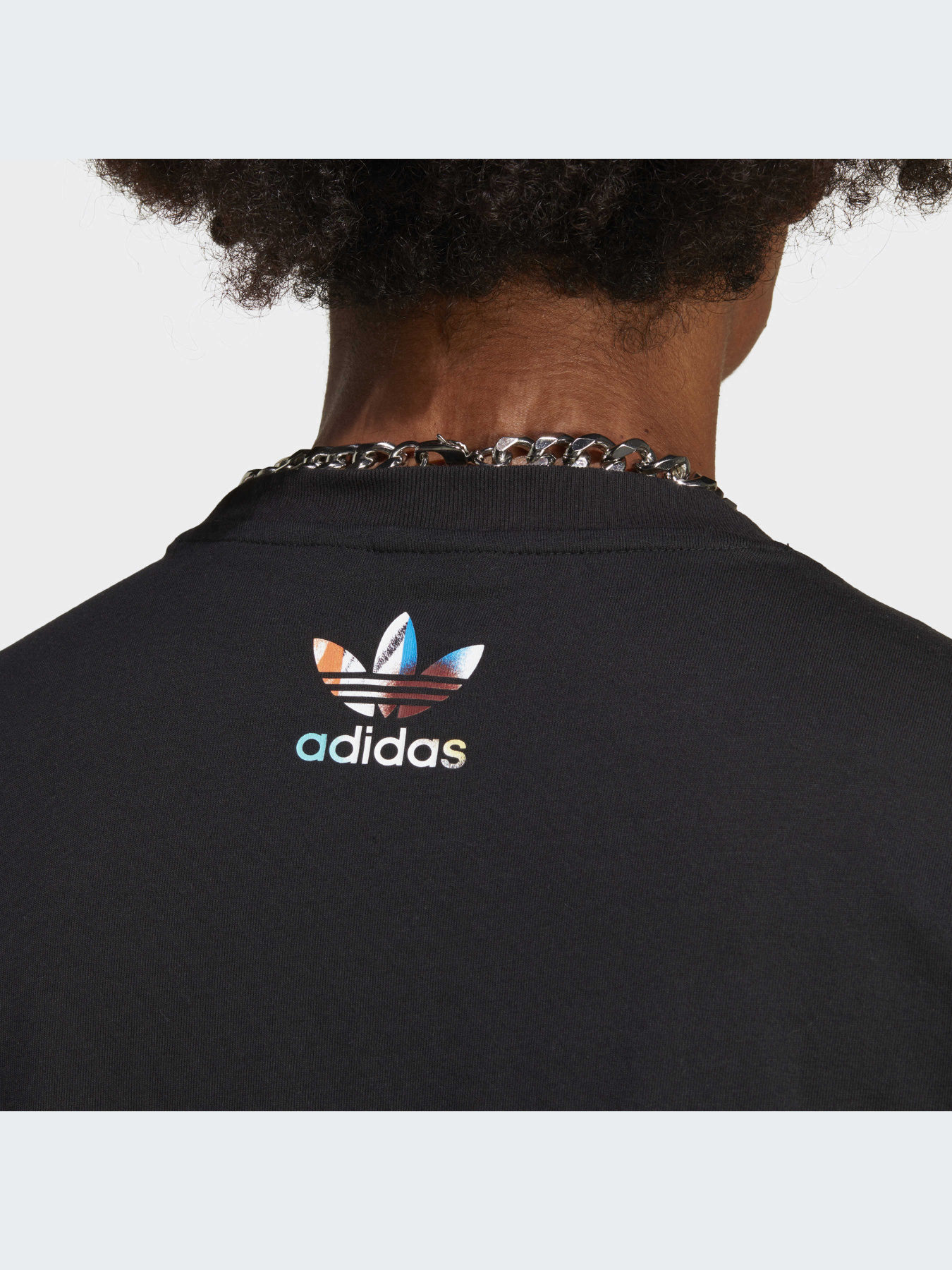 Футболка Adidas Graphics модель IC5729 Фото