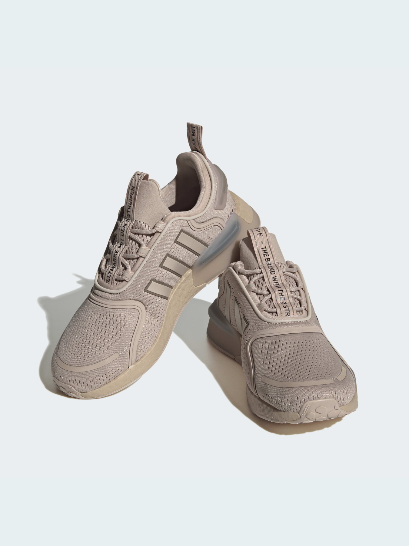 Кроссовки повседневные Adidas NMD модель FZ6496 Фото