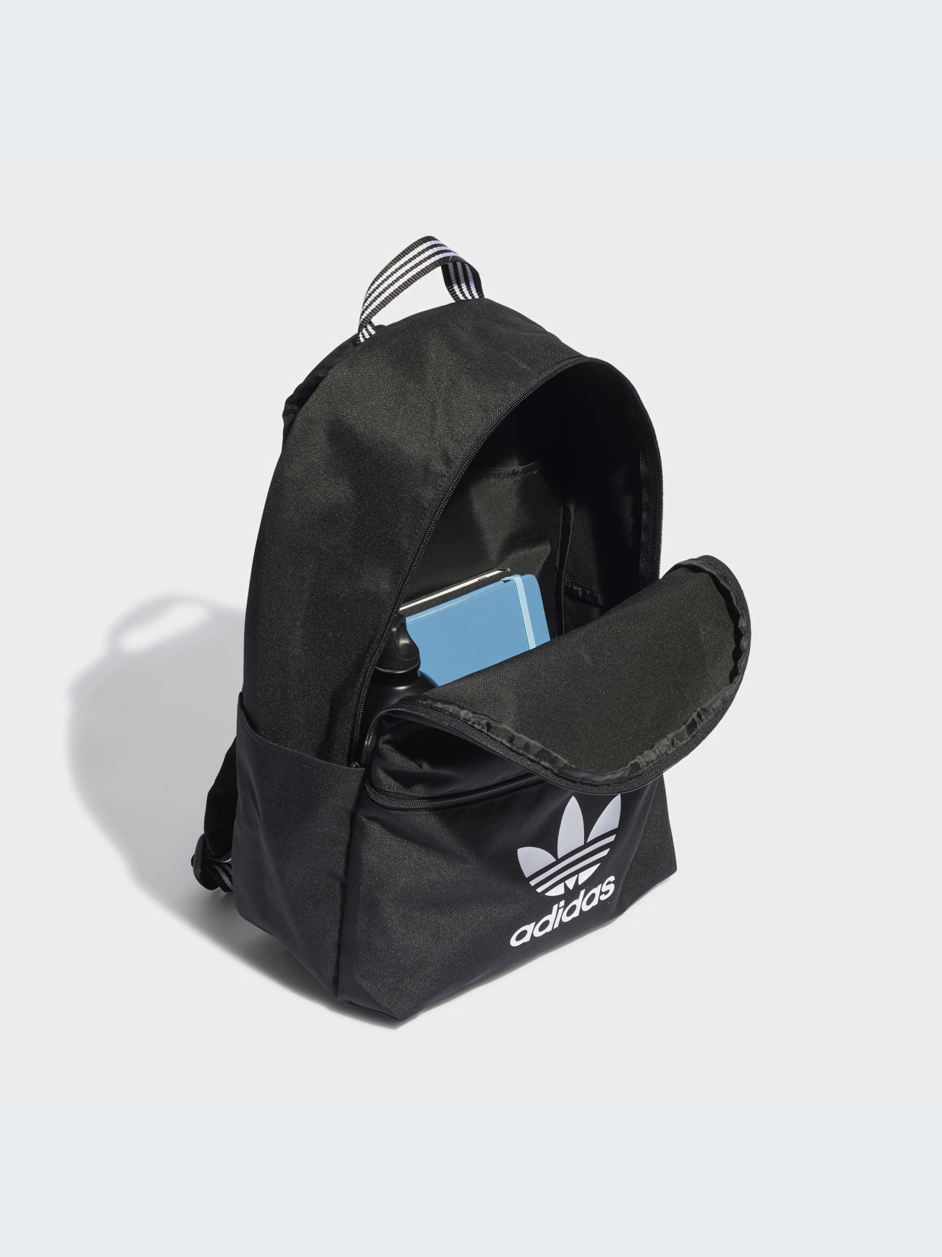 Рюкзаки Adidas Adicolor модель IJ0761 Рюкзаки Adidas Adicolor модель IJ0761 Фото