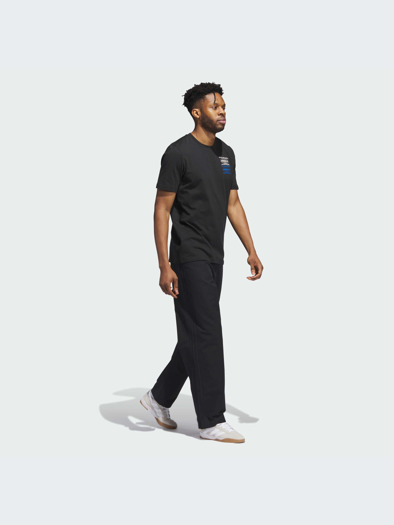 Футболка Adidas Graphics модель IJ0981 Фото